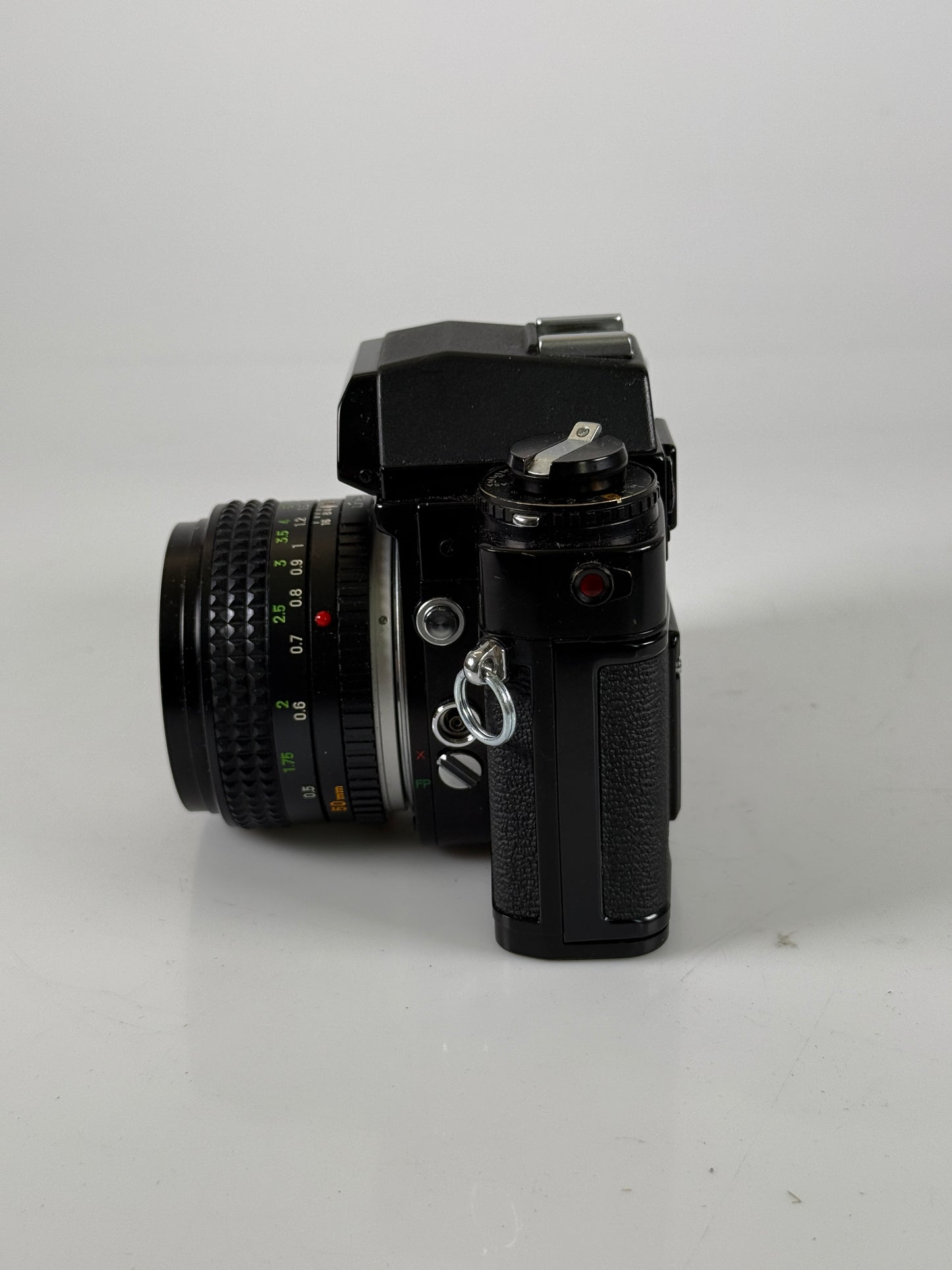 Minolta XE-7 Black 35mm SLR Film Camera w/ MD Rokkor-X PF 50mm f1.7 Lens
