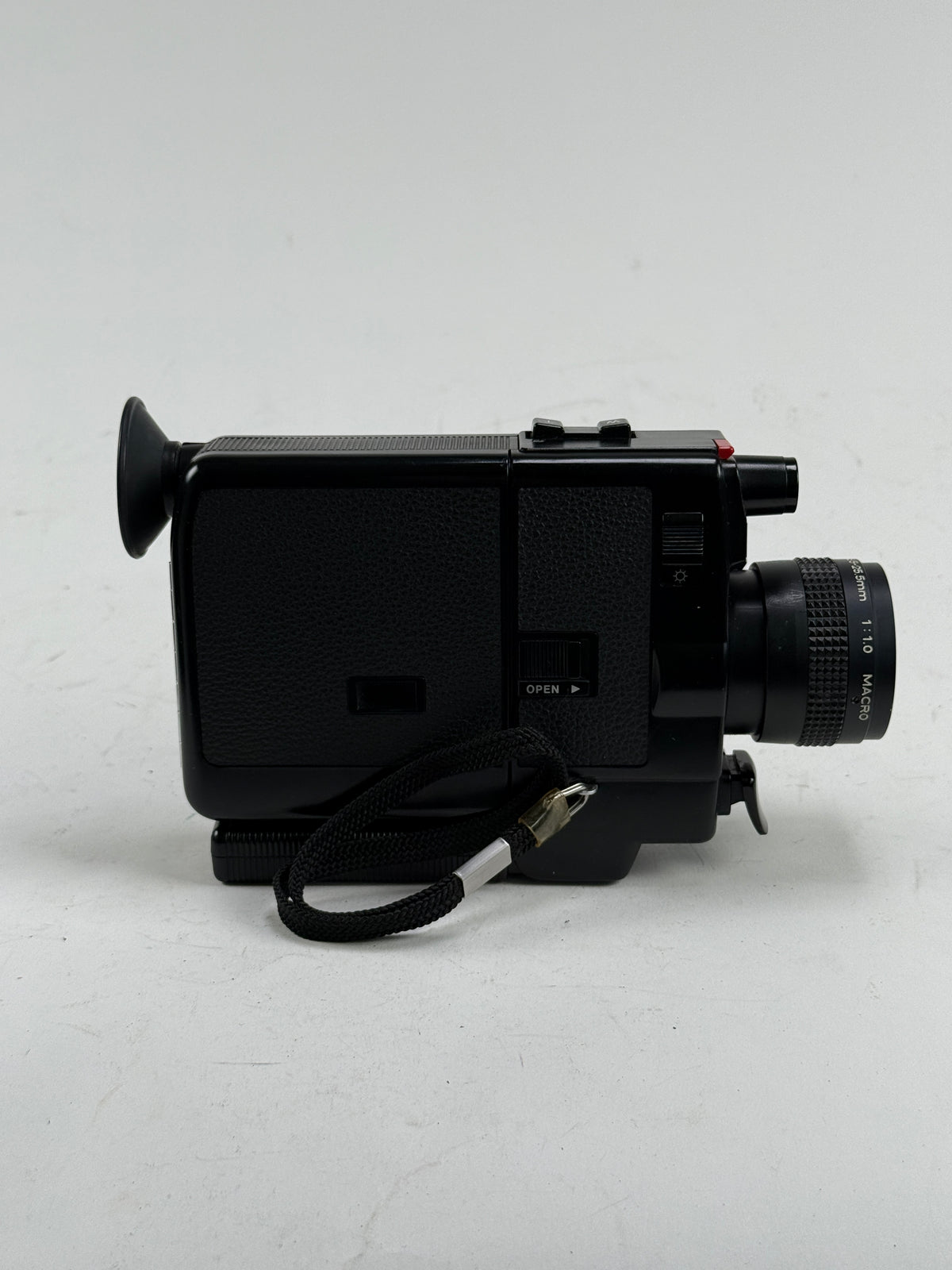 Canon Canosound 310XL Super 8 Film Camera with Canon Lens C-8 8.5-25.5mm f1 Macro