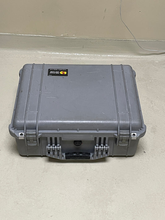 Pelican 1550 Protector Case  20.7 × 17.2 × 8.4"  grey  Water Tight