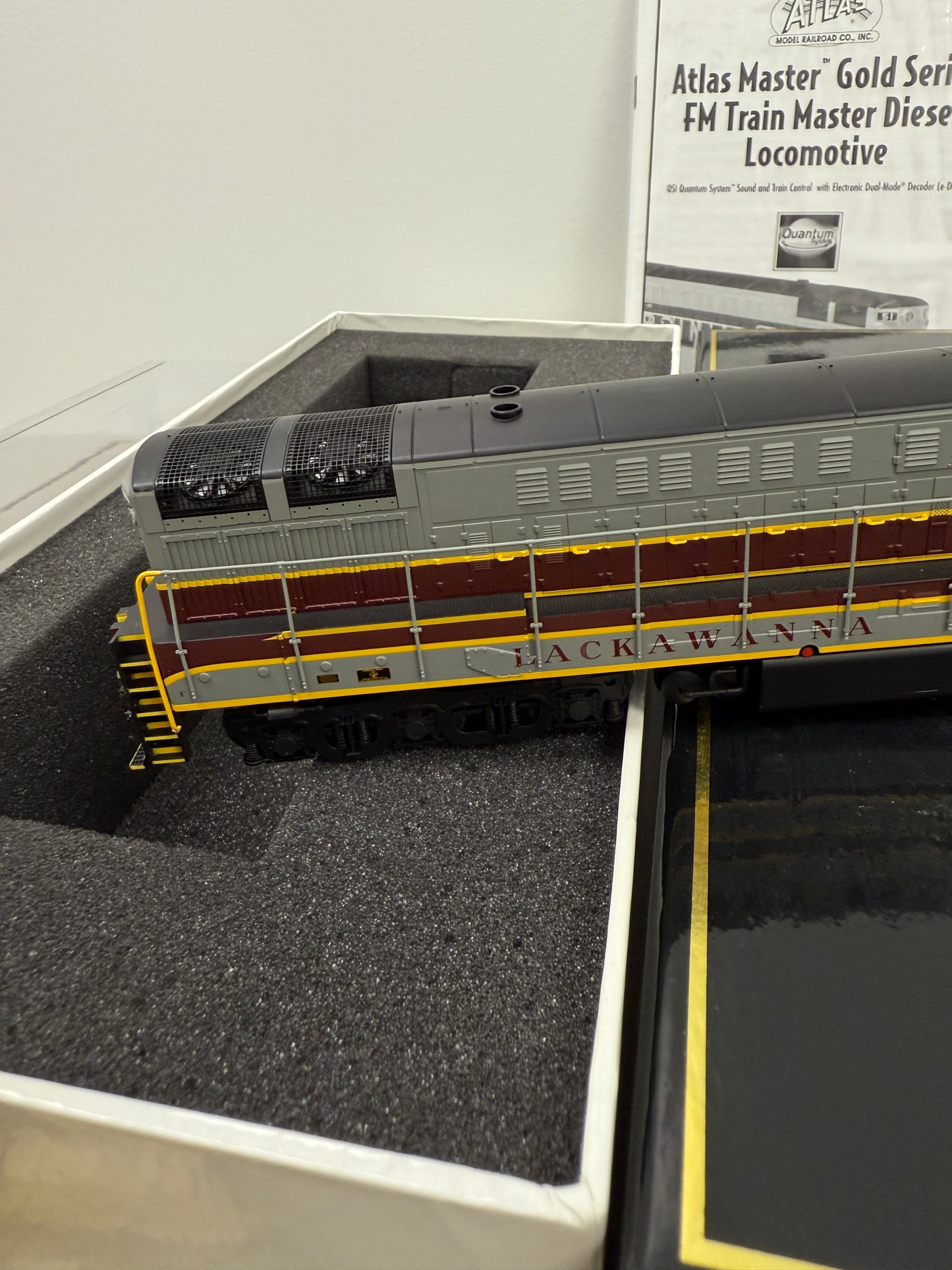 Atlas master gold HO 7706 Lackawanna Phase 1 859 Locomotive w/ DCC & Sound