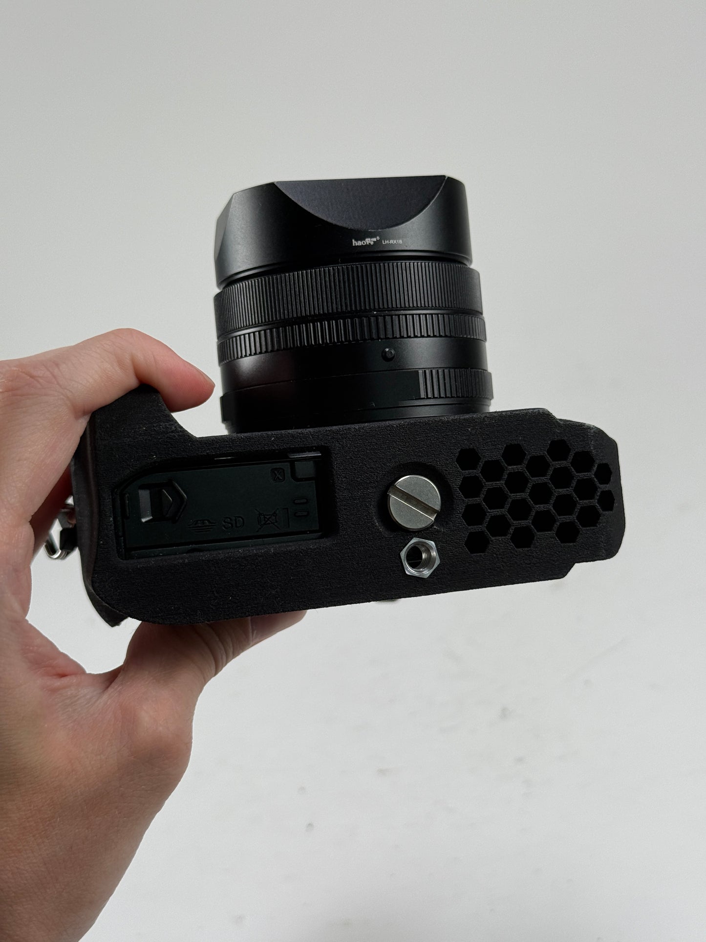 Sony Cyber-shot DSC-RX1R Black Digital Camera w/ FDA-EV1M finder