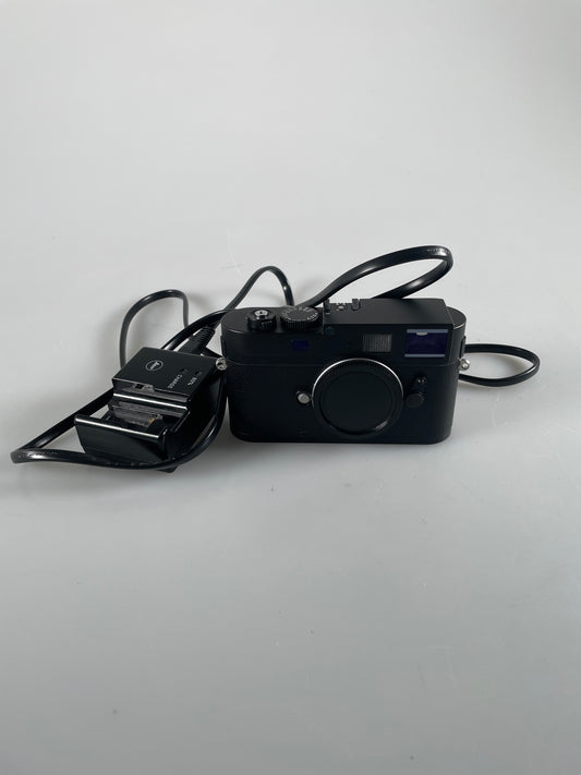 Leica M Monochrom Black Digital Rangefinder CCD sensor