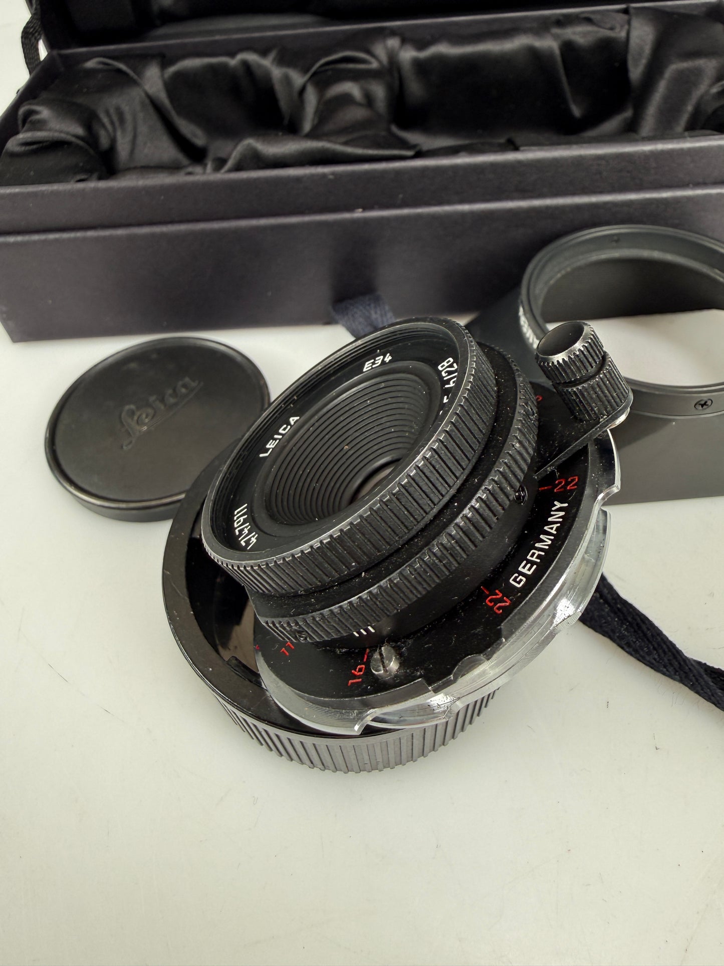 Leica 28mm F5.6 Summaron-M Matte Black chrome #11928 RARE