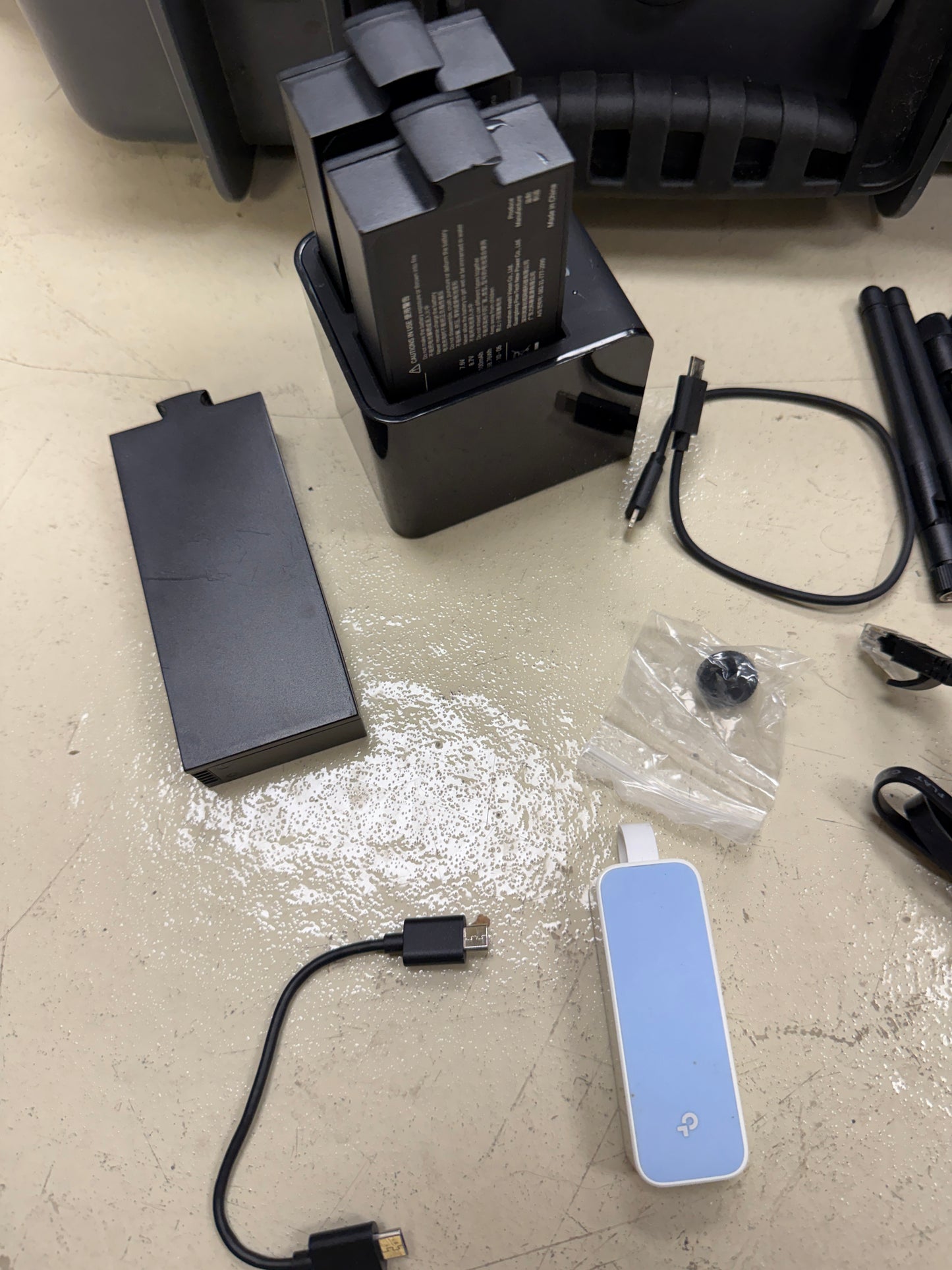 INSTA360 Pro - Spherical 360 8k VR Video Camera - 3 Batteries Tested, case