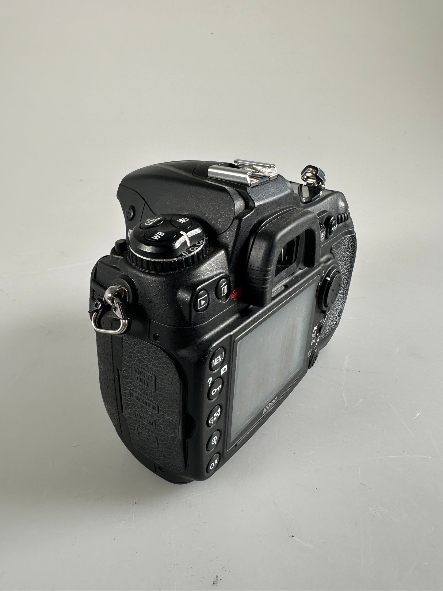 Nikon D300 12.3MP Digital SLR Camera Body