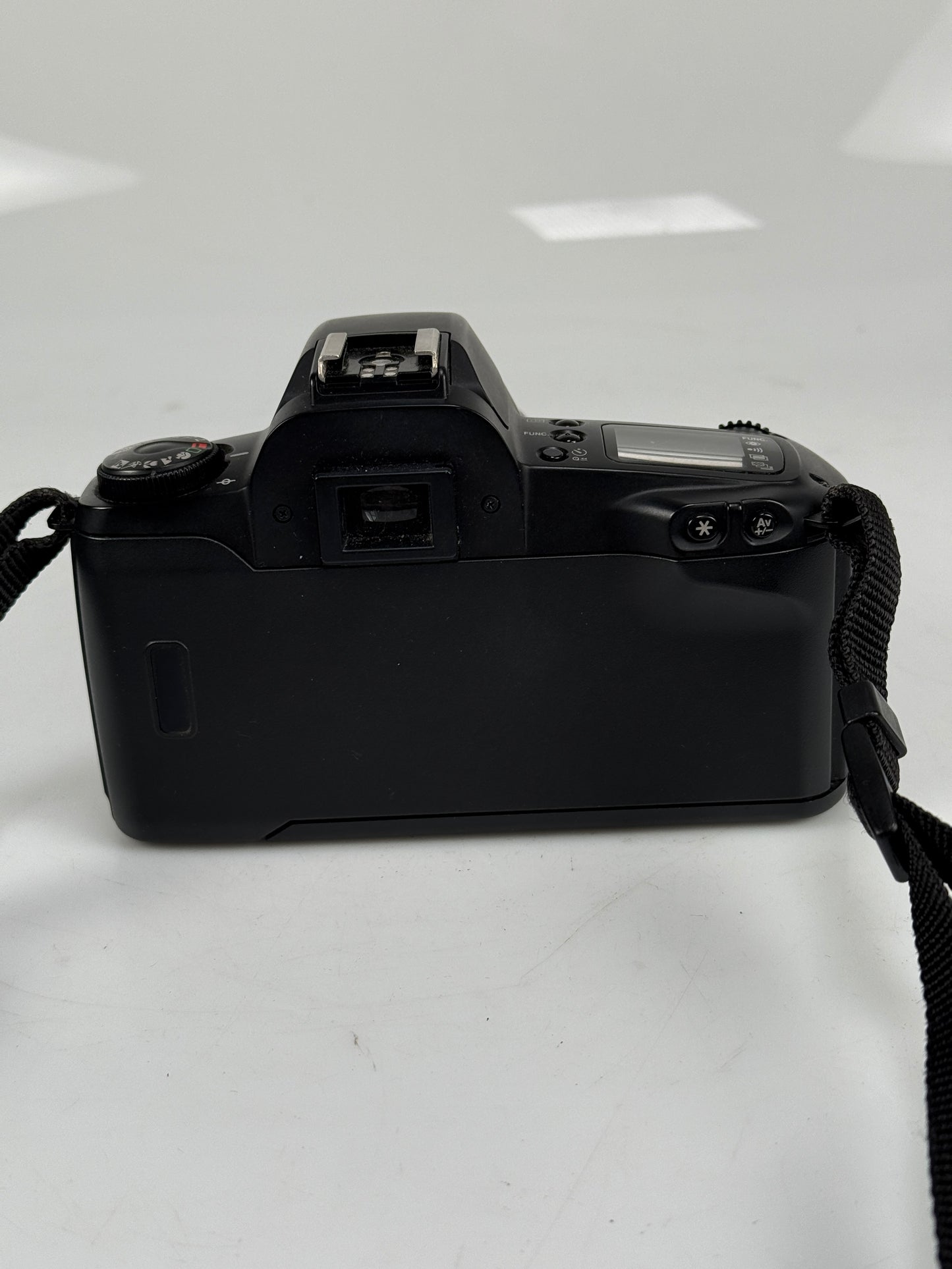 Canon EOS Rebel G 35mm SLR Film Camera kit with 35-80mm lens