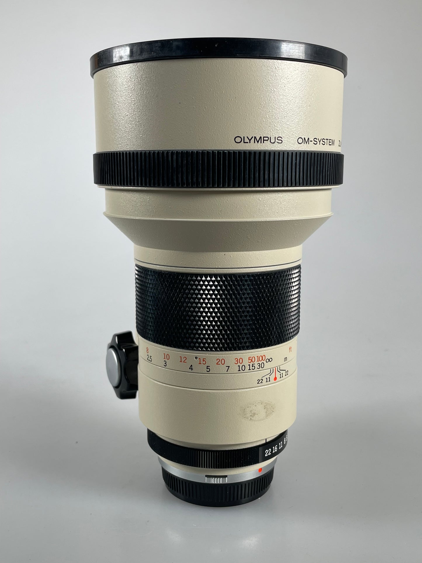 OLYMPUS OM System Zuiko Auto-T 180mm f2 Lens RARE