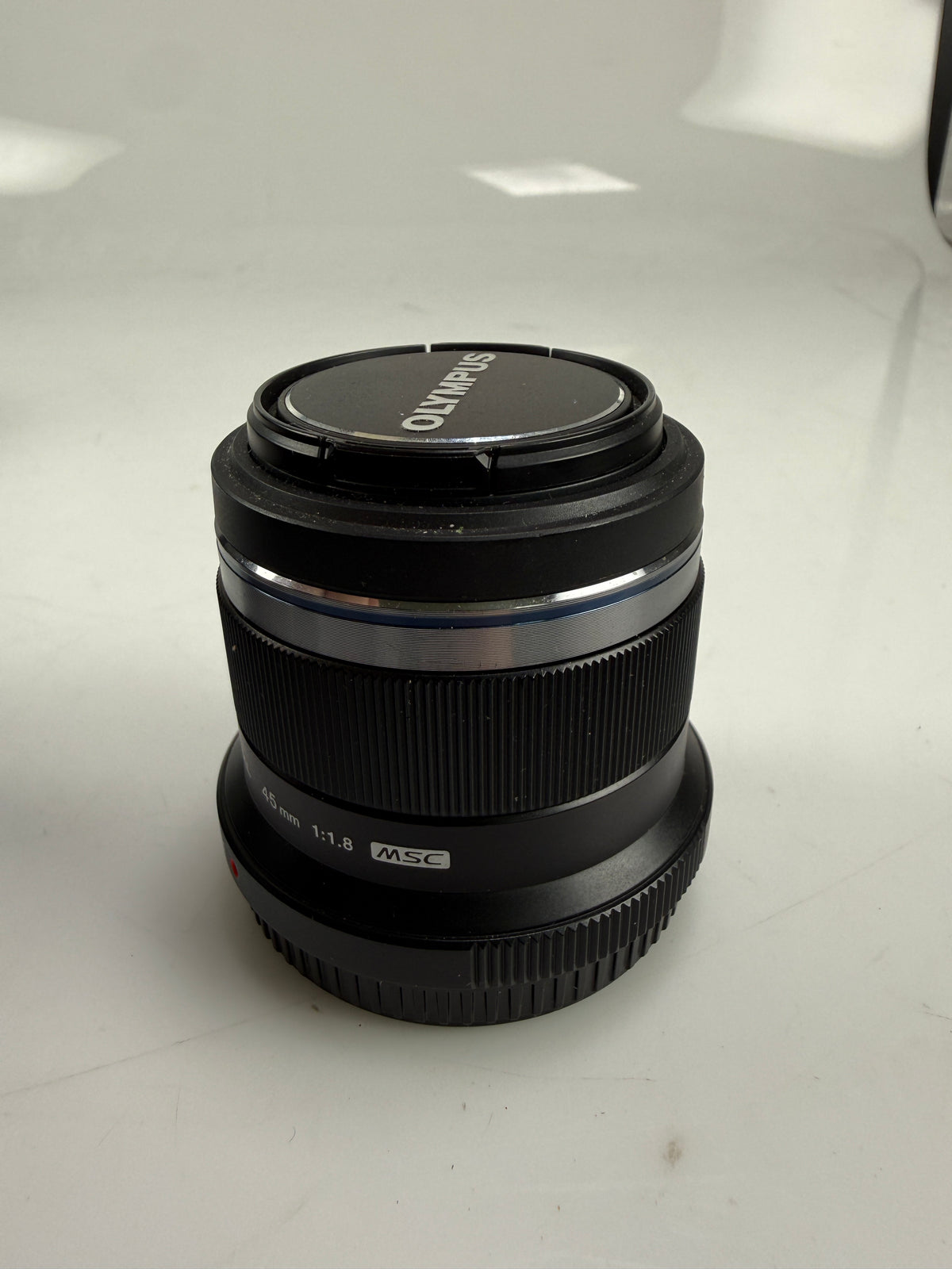 Olympus M.Zuiko Digital 45mm F1.8 Lens for Micro Four Thirds black