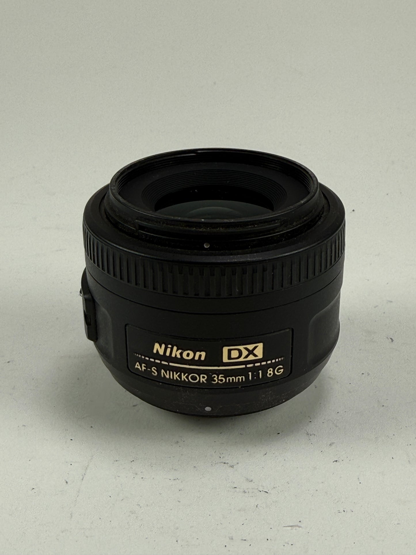 Nikon 35mm f1.8G AF-S DX Lens for Nikon DSLR Cameras