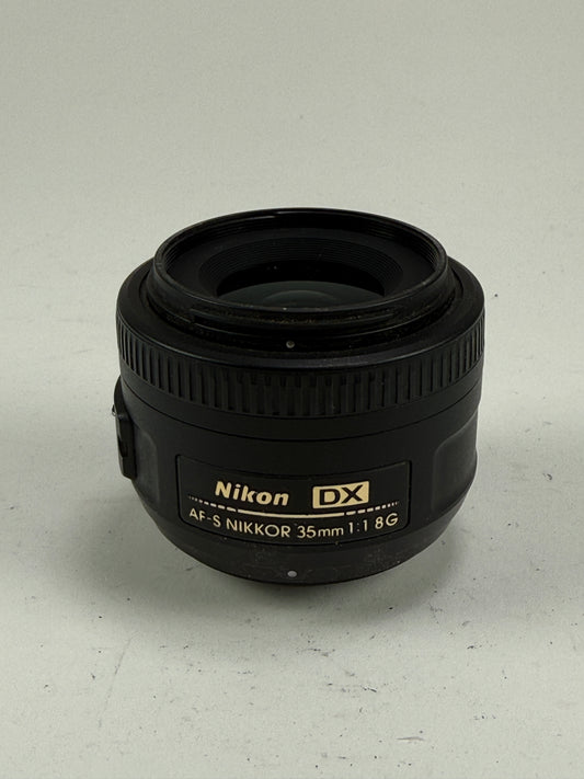 Nikon 35mm f1.8G AF-S DX Lens for Nikon DSLR Cameras