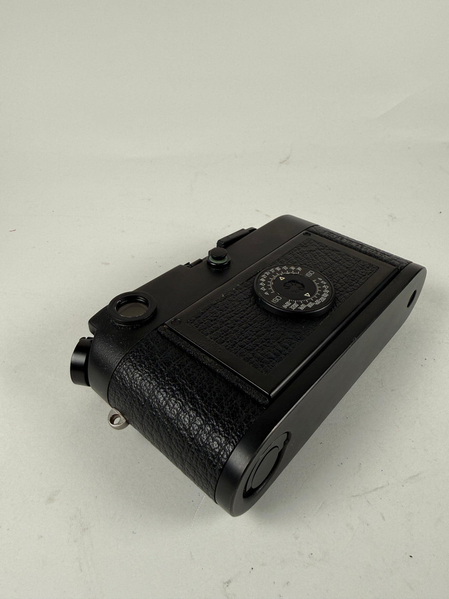 Leica M6 Classic 0.72 35mm rangefinder film camera black