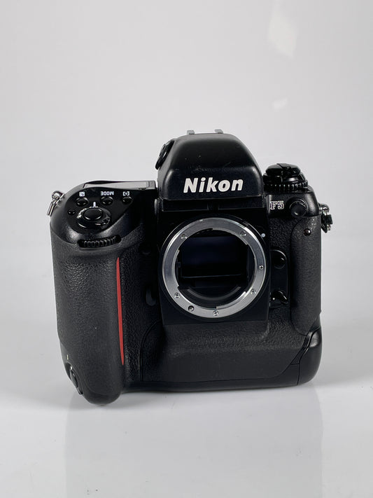 Nikon F5 Late S/N 318xxxx 35mm SLR Film Camera Body w/ MF-28