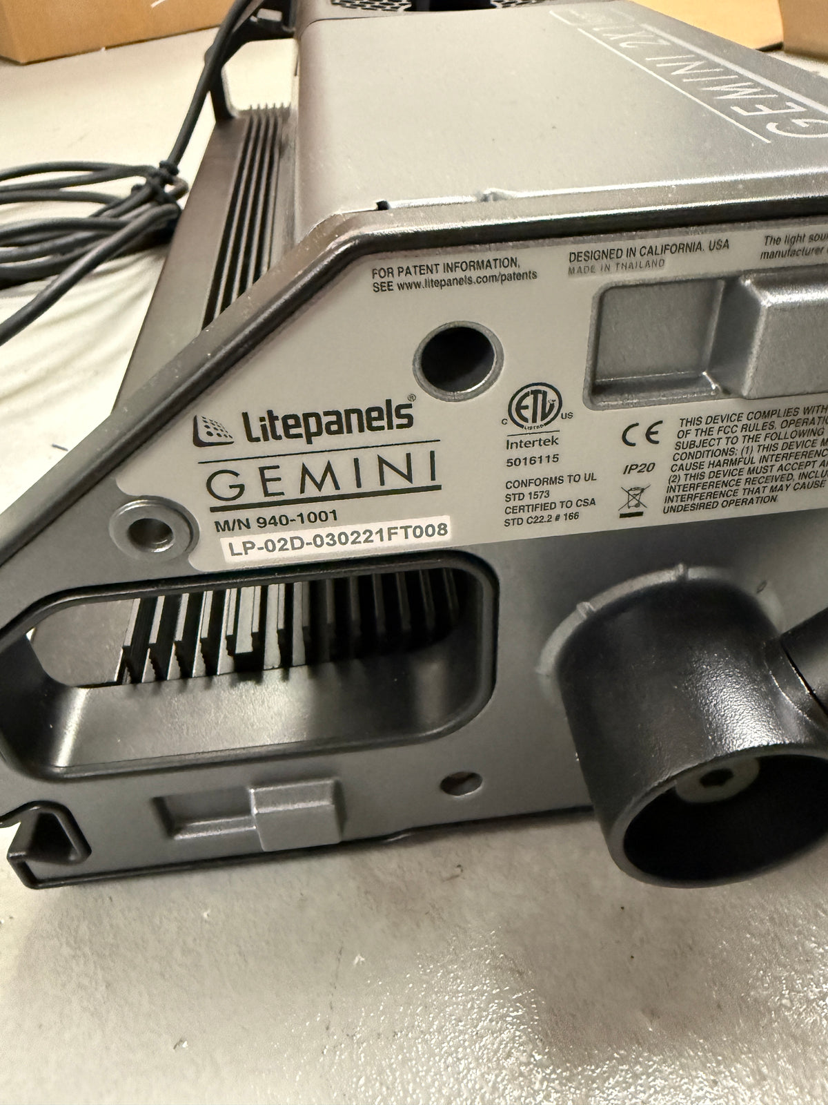 Litepanels Gemini 2x1 Hard RGB LED Light Panel (Standard Yoke, US Power Cord)