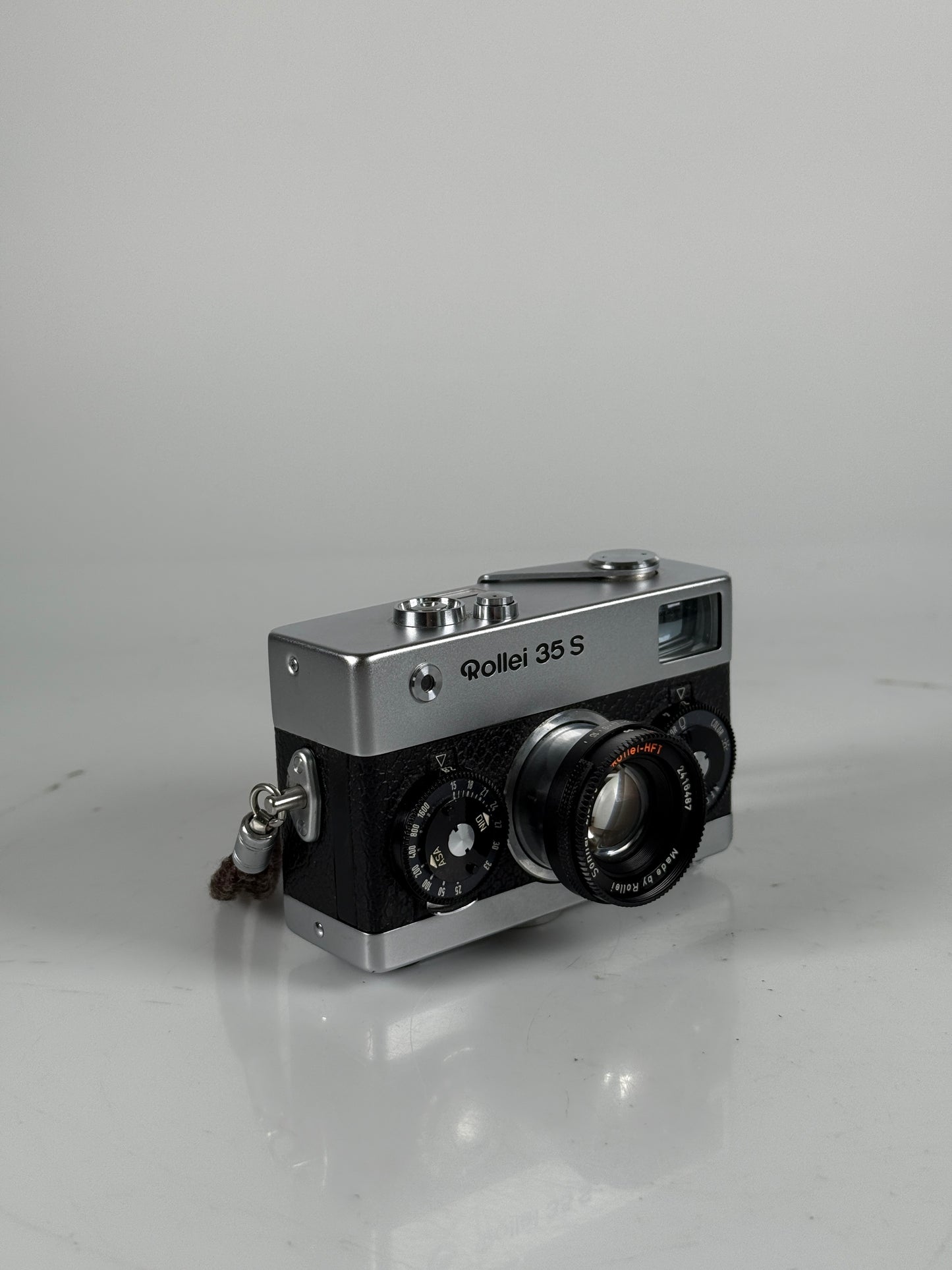 Rollei 35 35S 40mm Sonnar f2.8 HFT Lens chrome silver