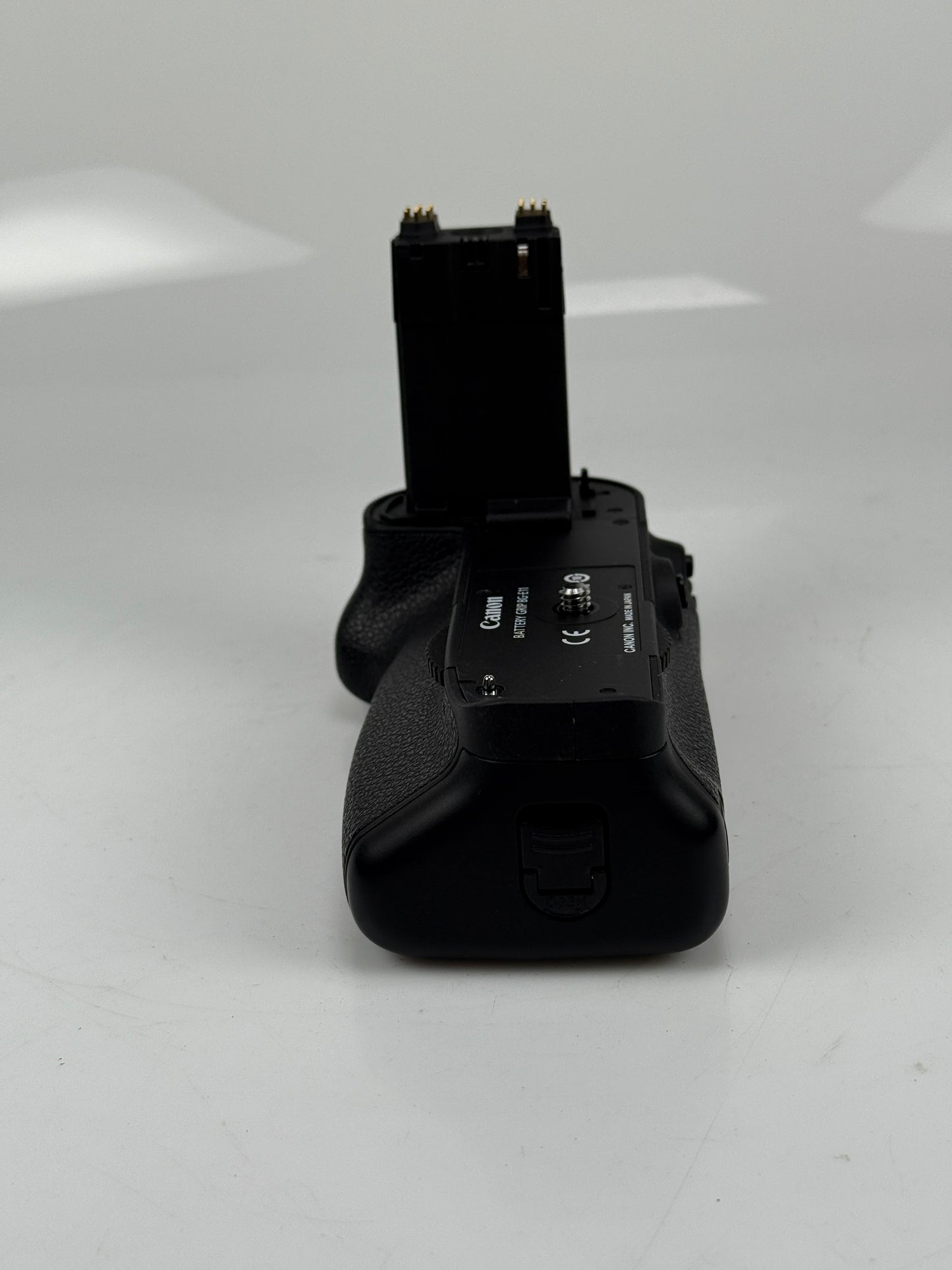 Canon BG-E11 Battery Grip for 5D Mark III, 5DS 5DSR