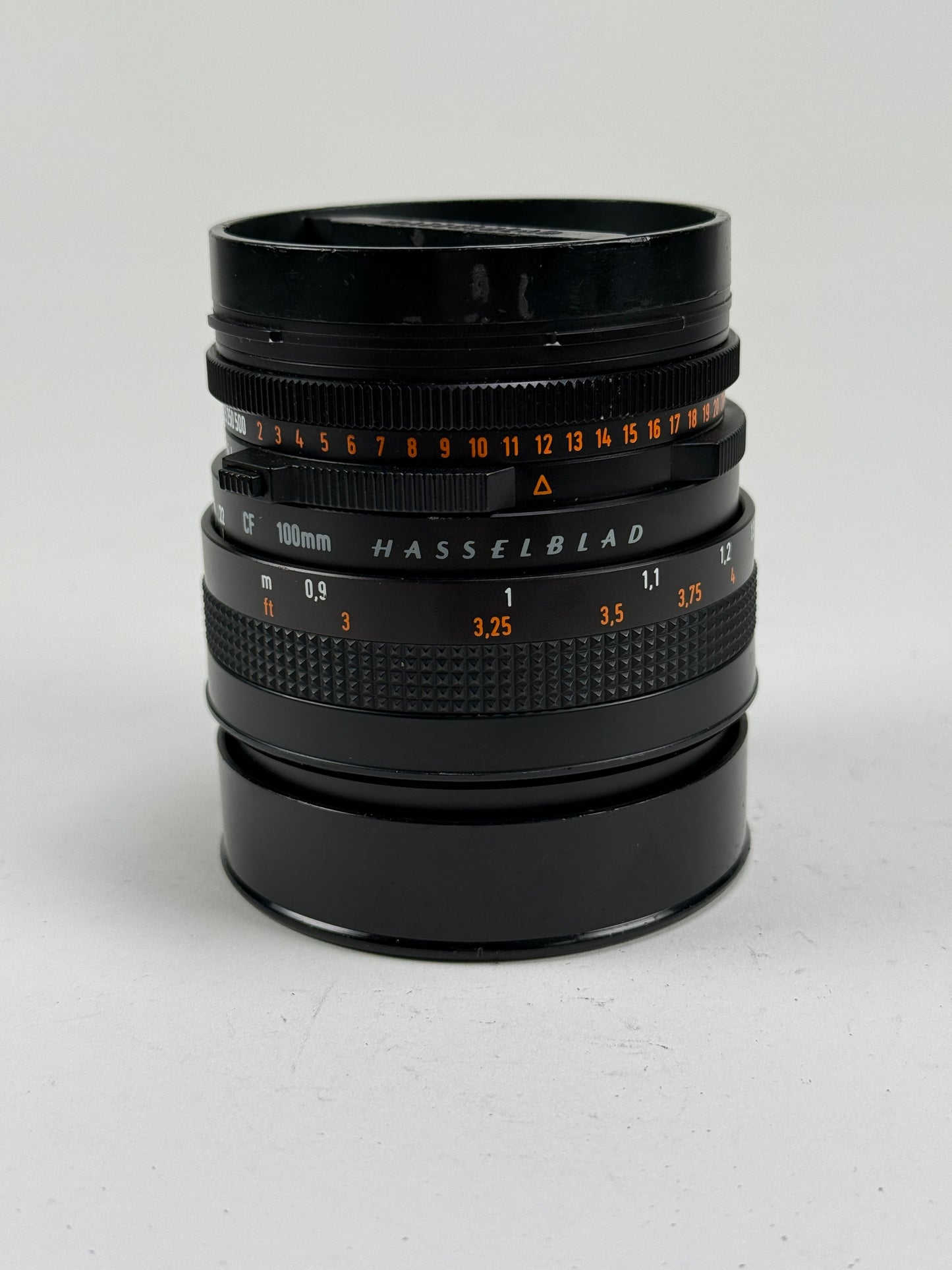 Hasselblad Carl Zeiss T* planar CF 100mm f3.5 lens