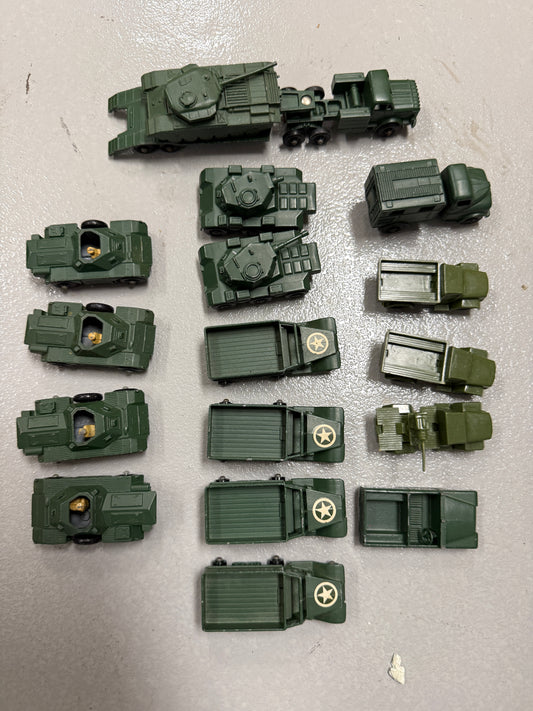 Vintage Lesney Matchbox car lot of 13 military vehicles tank, no 67, 68, 49, etc