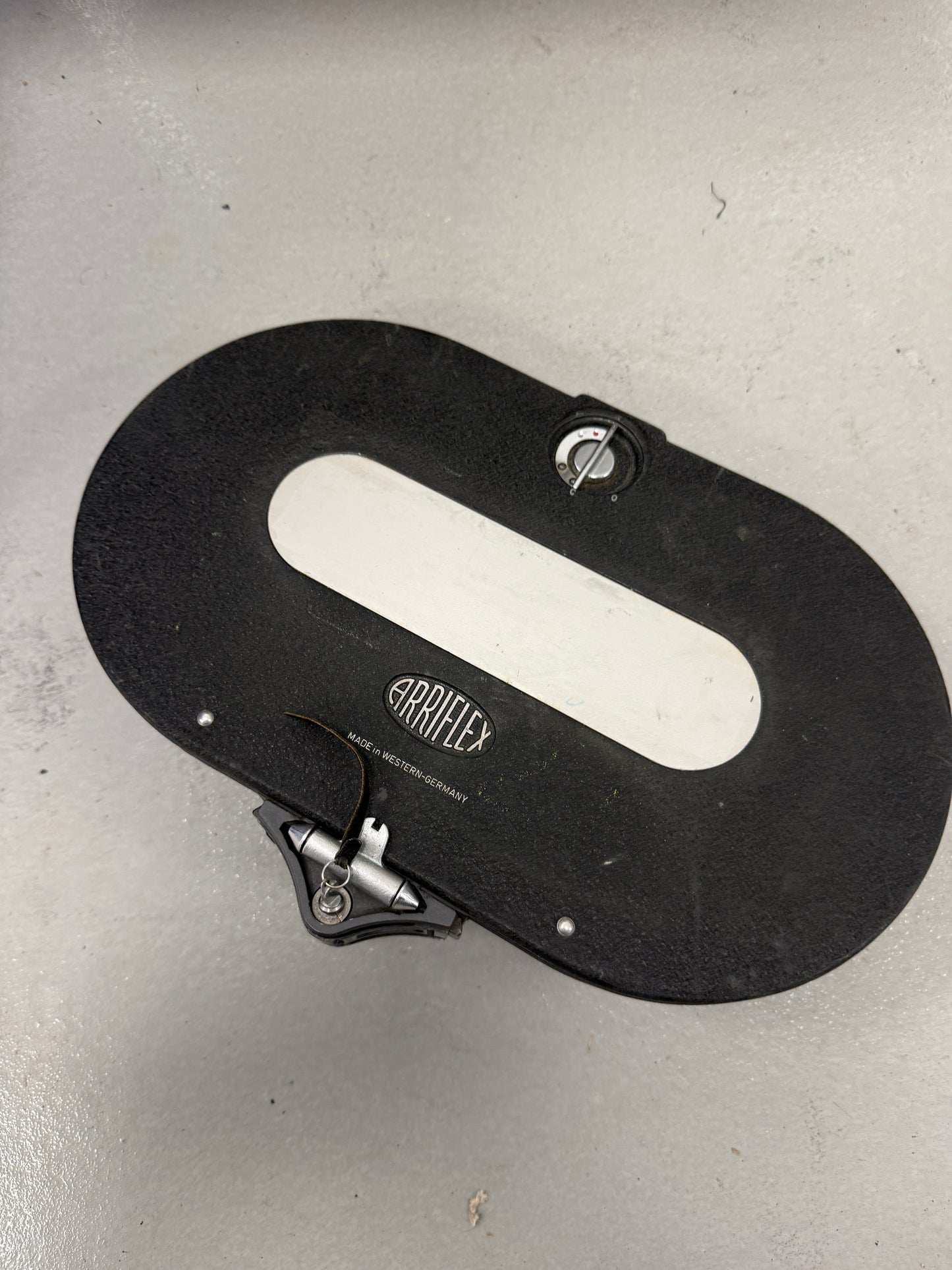 Arriflex 16mm Camera 500 feet foot Film Magazine