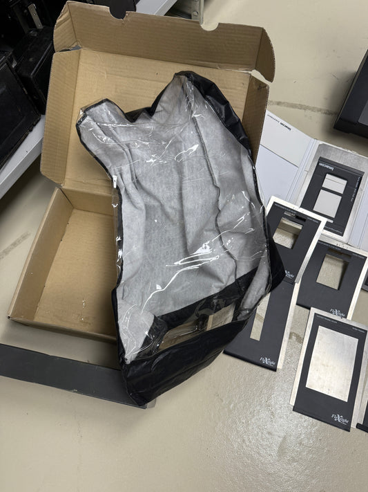 Imacon FlexTight Precision II Scanner w/ Carriers, original box, etc