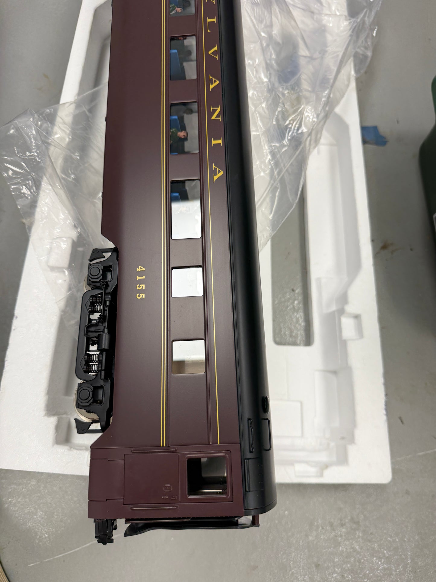 USA Trains R31022 Corrugated Aluminum Passenger Car Pennsylvania CoachG scale