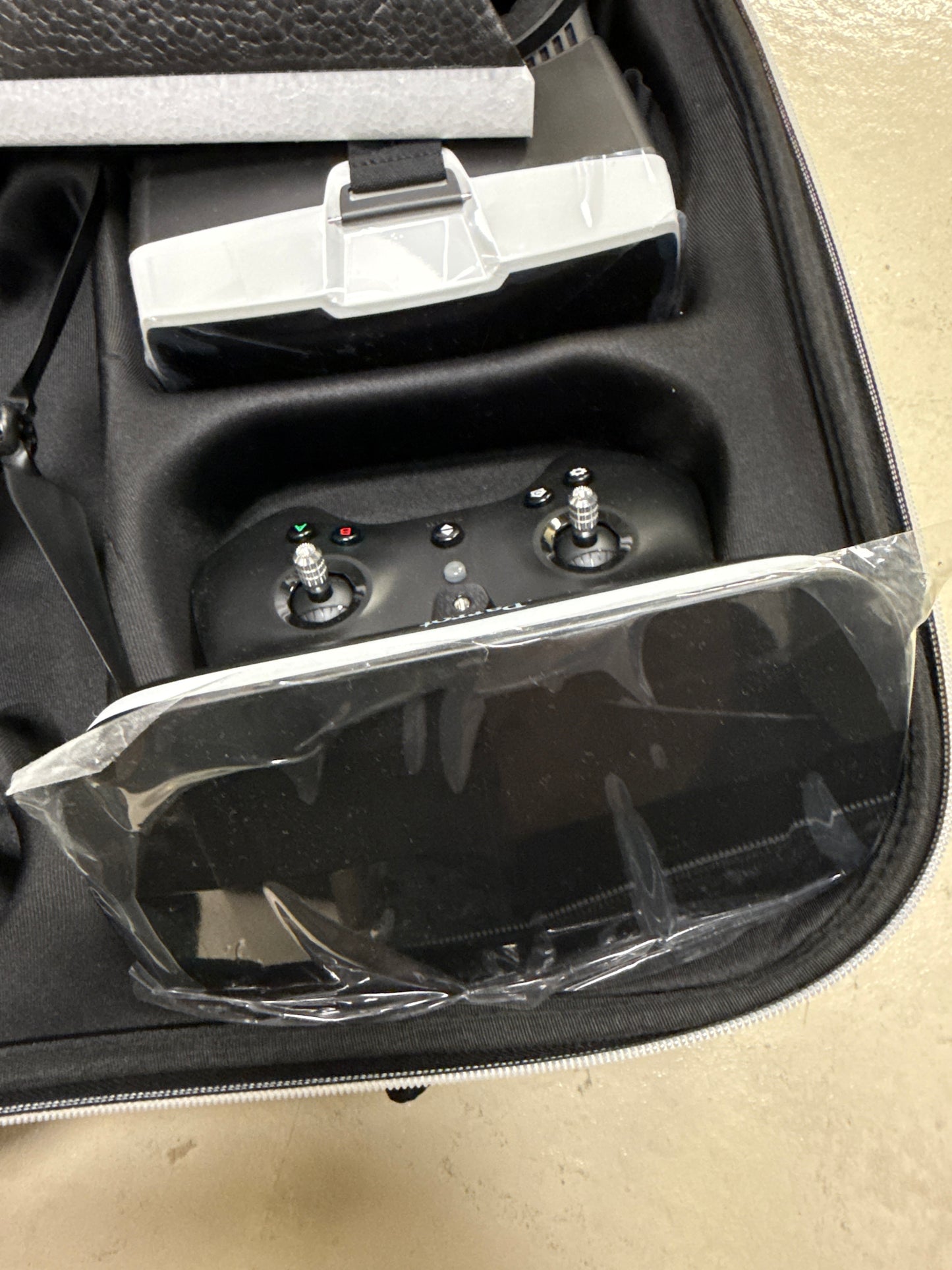 Parrot Disco FPV Fixed-Wing Drone w/ controller and goggles