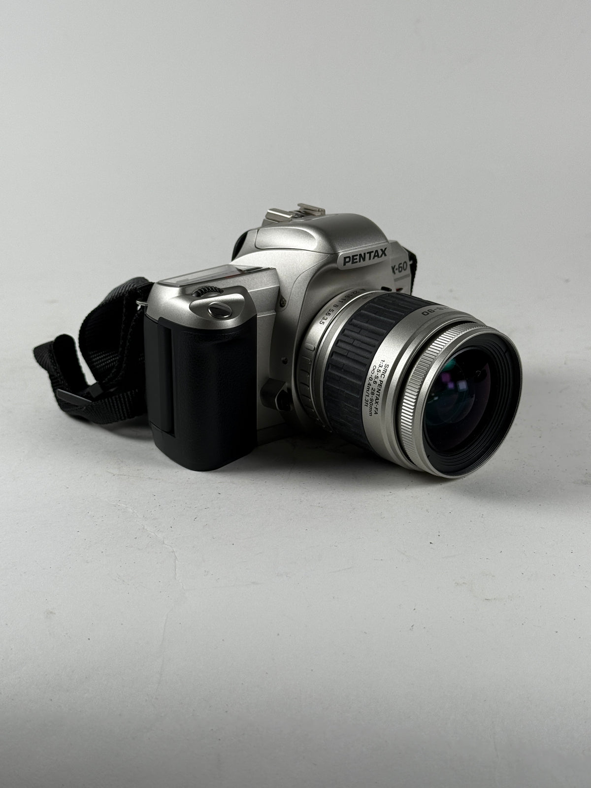 PENTAX ZX-60 35mm SLR Film Camera 28-80mm Lens & Case