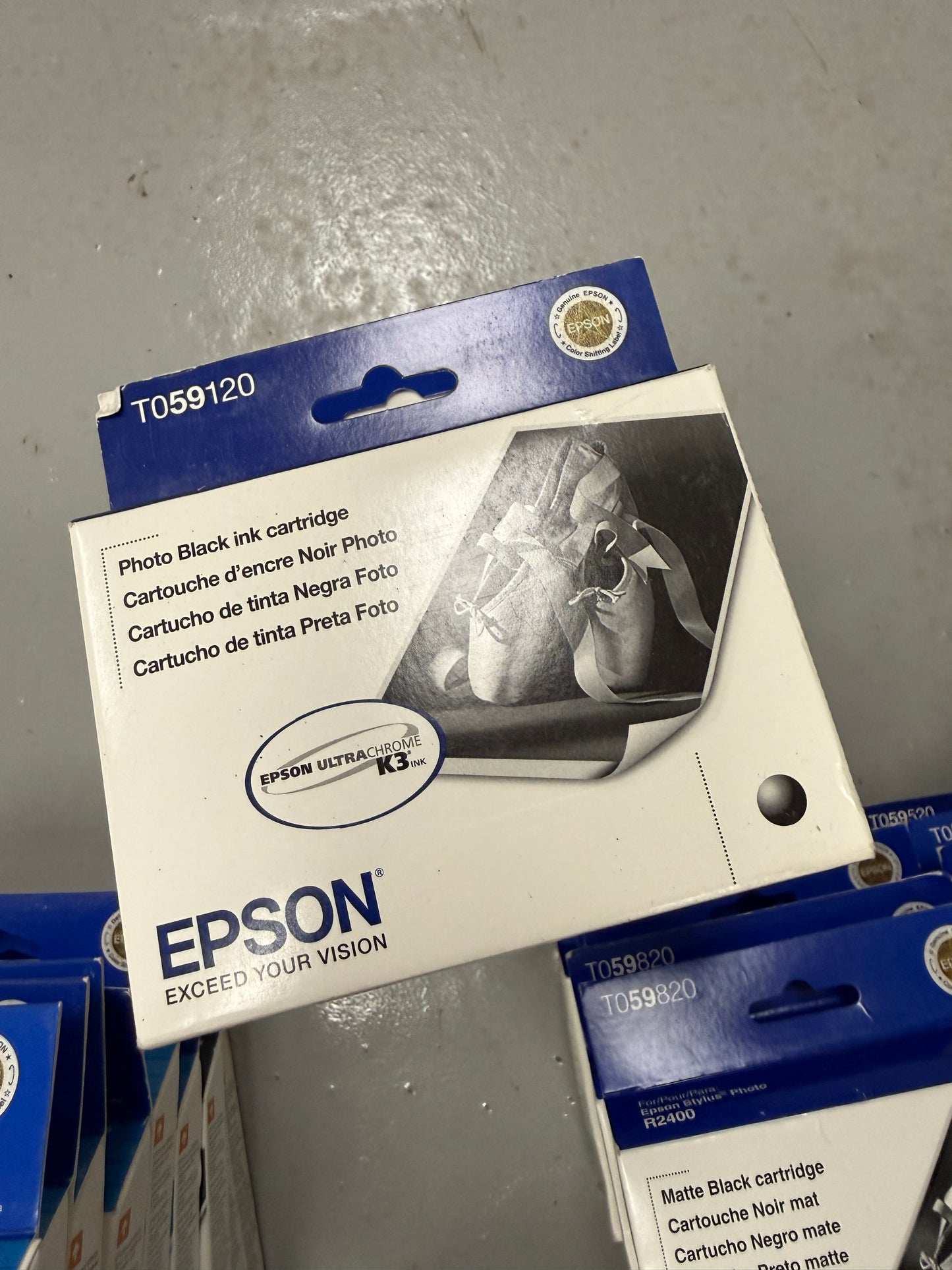 Genuine Epson lot of 96 epson 59 ink cartridges T059 style photo R2400