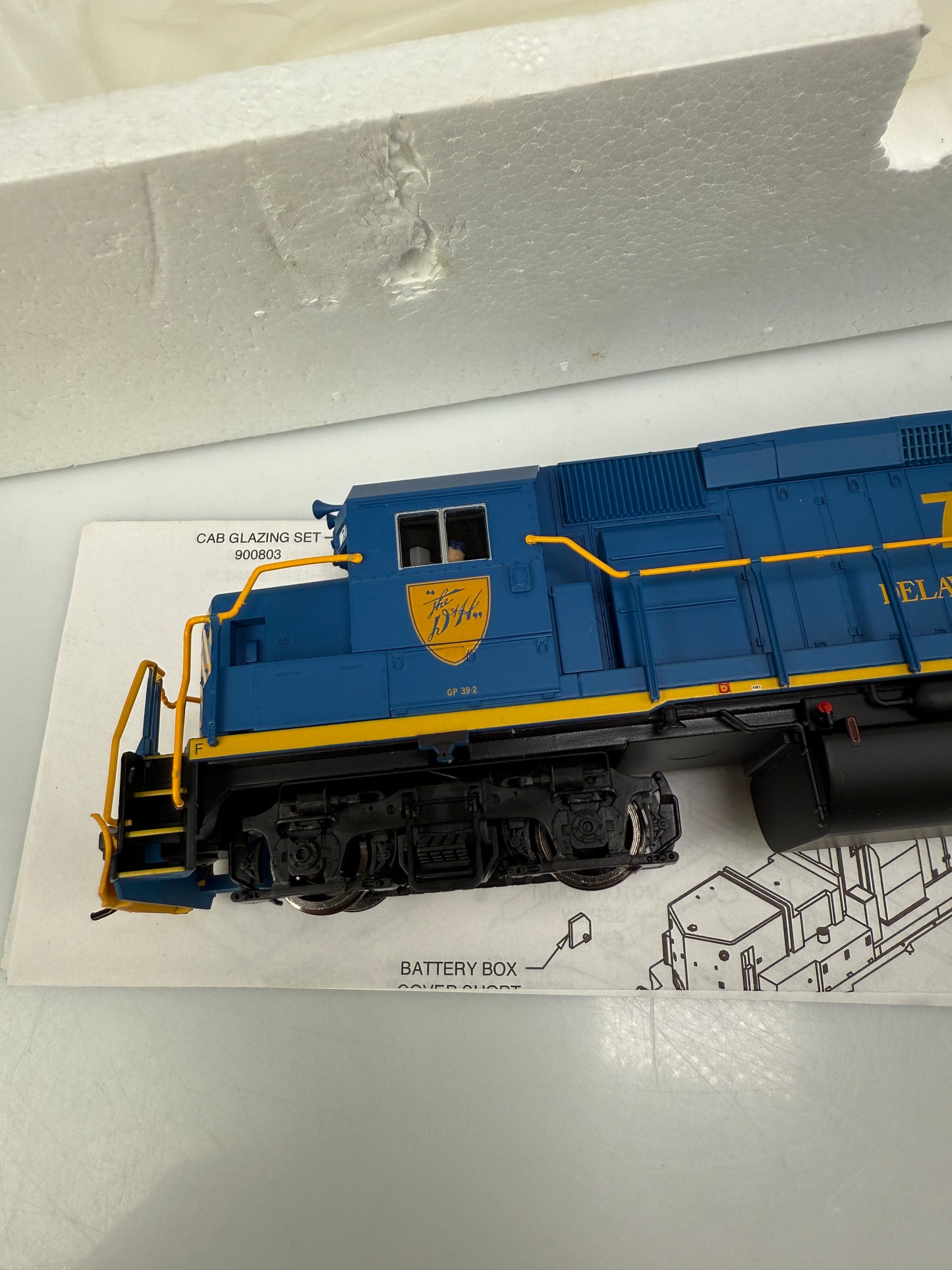 Atlas HO Delaware & Hudson 480 GP39-2 PH1 Locomotive # 7401