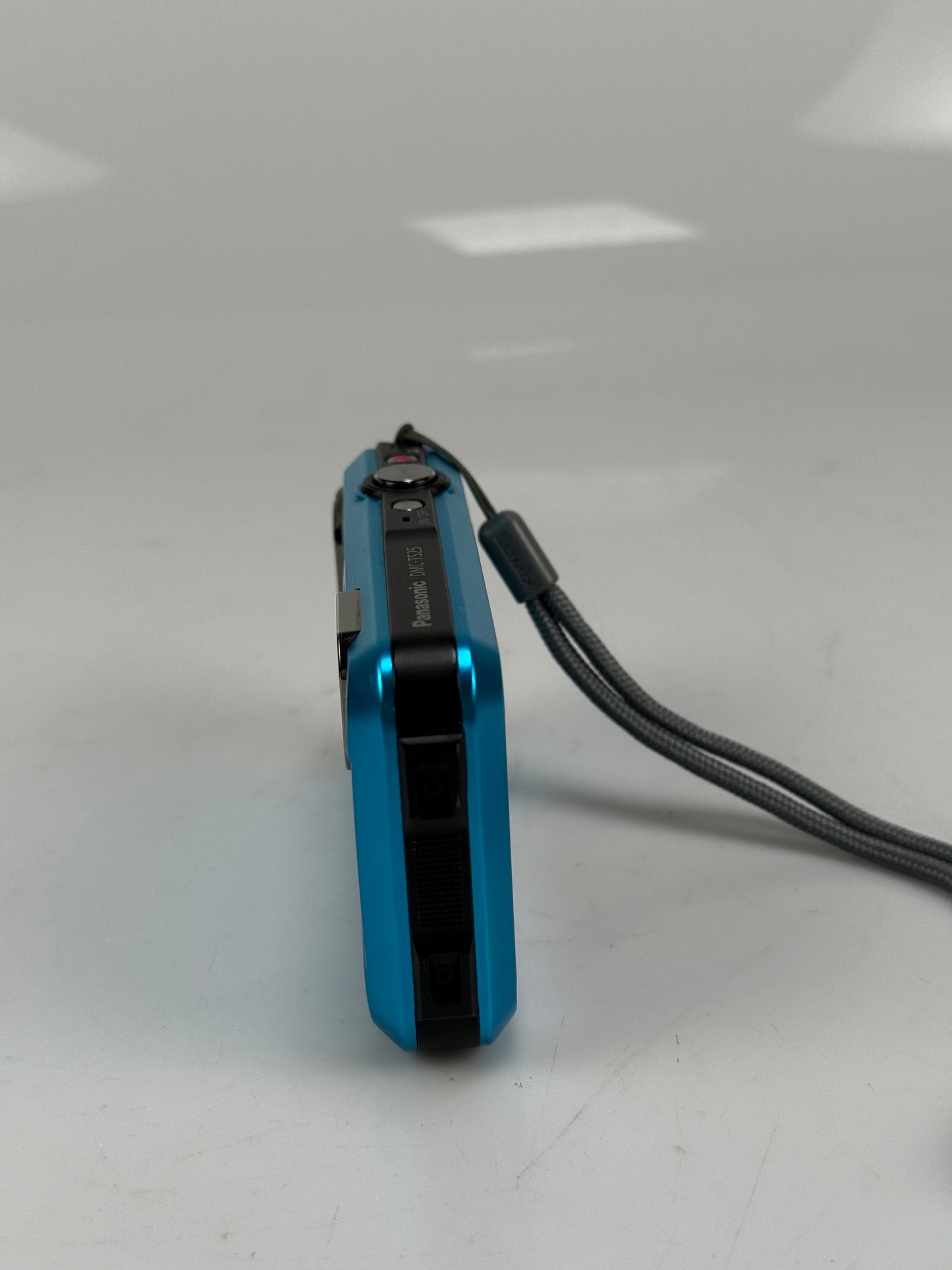 Panasonic LUMIX DMC-TS25 16.1 MP Digital Camera Blue