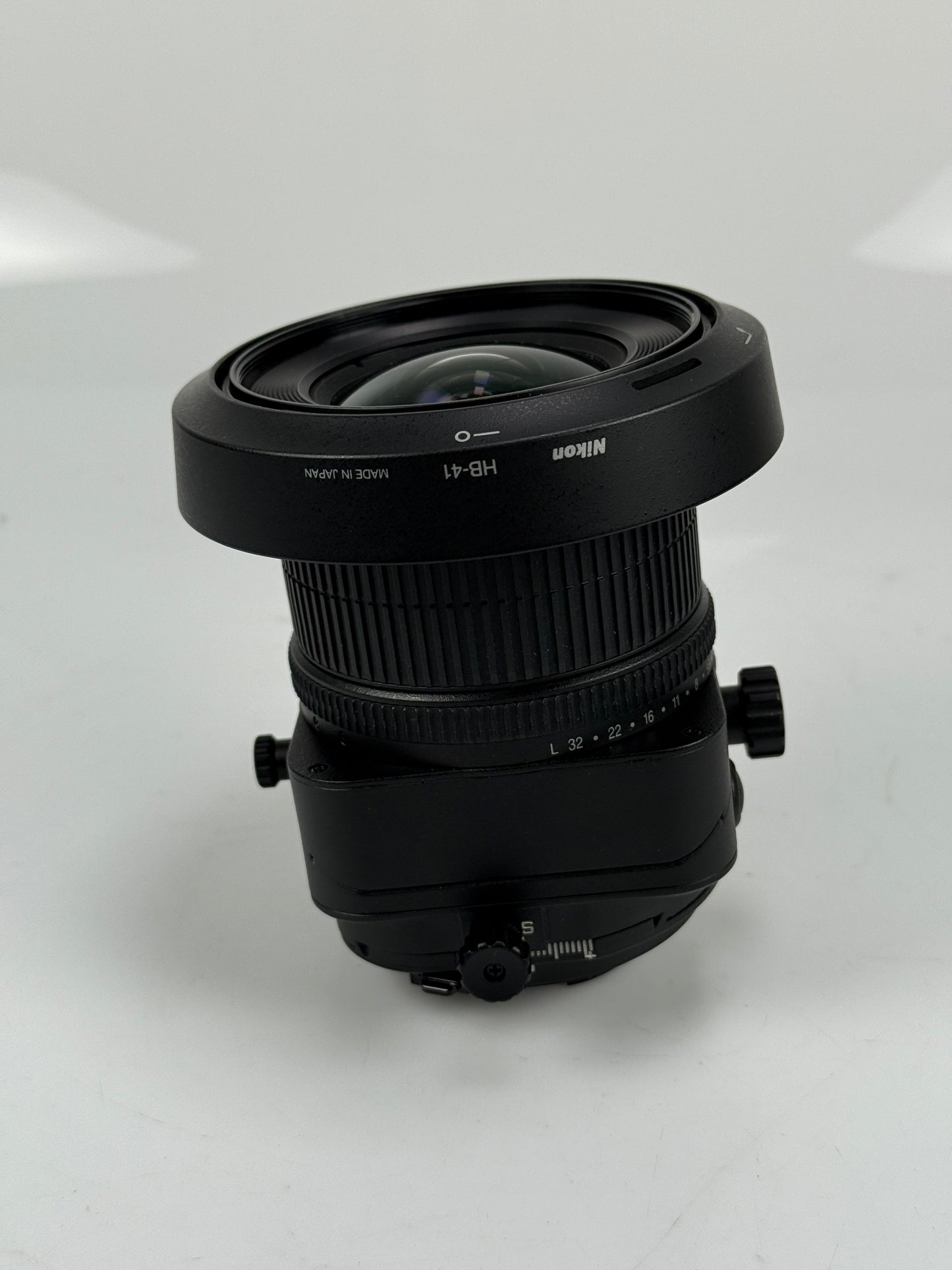 Nikon Nikkor PC-E 24mm f3.5 D ED Lens