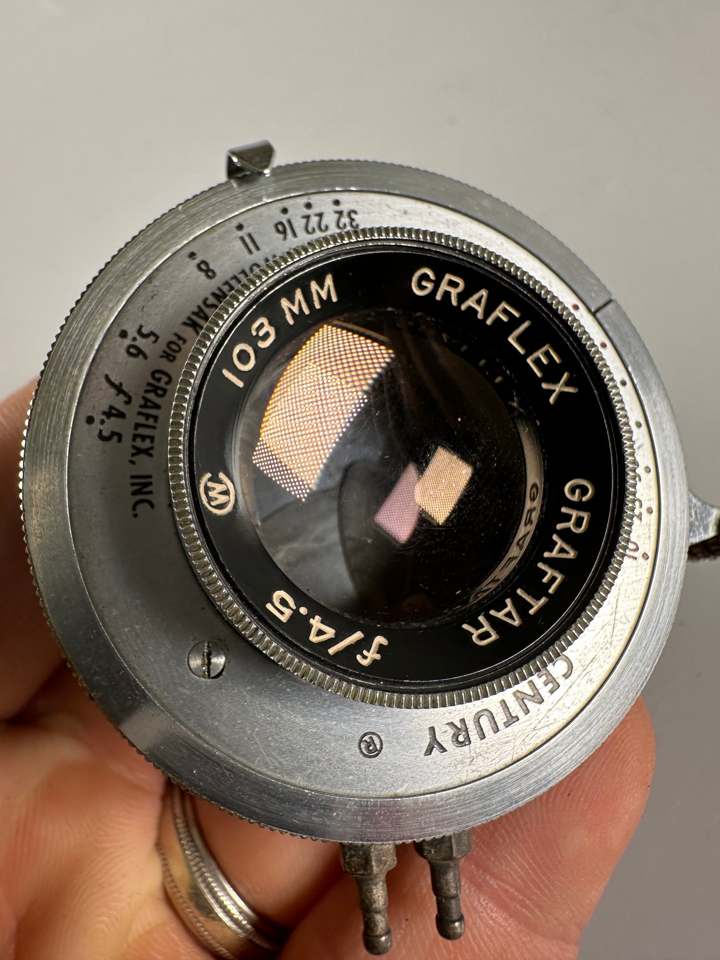 Graflex Century Graftar (Trioptar) 103mm F4.5 Lens in Shutter