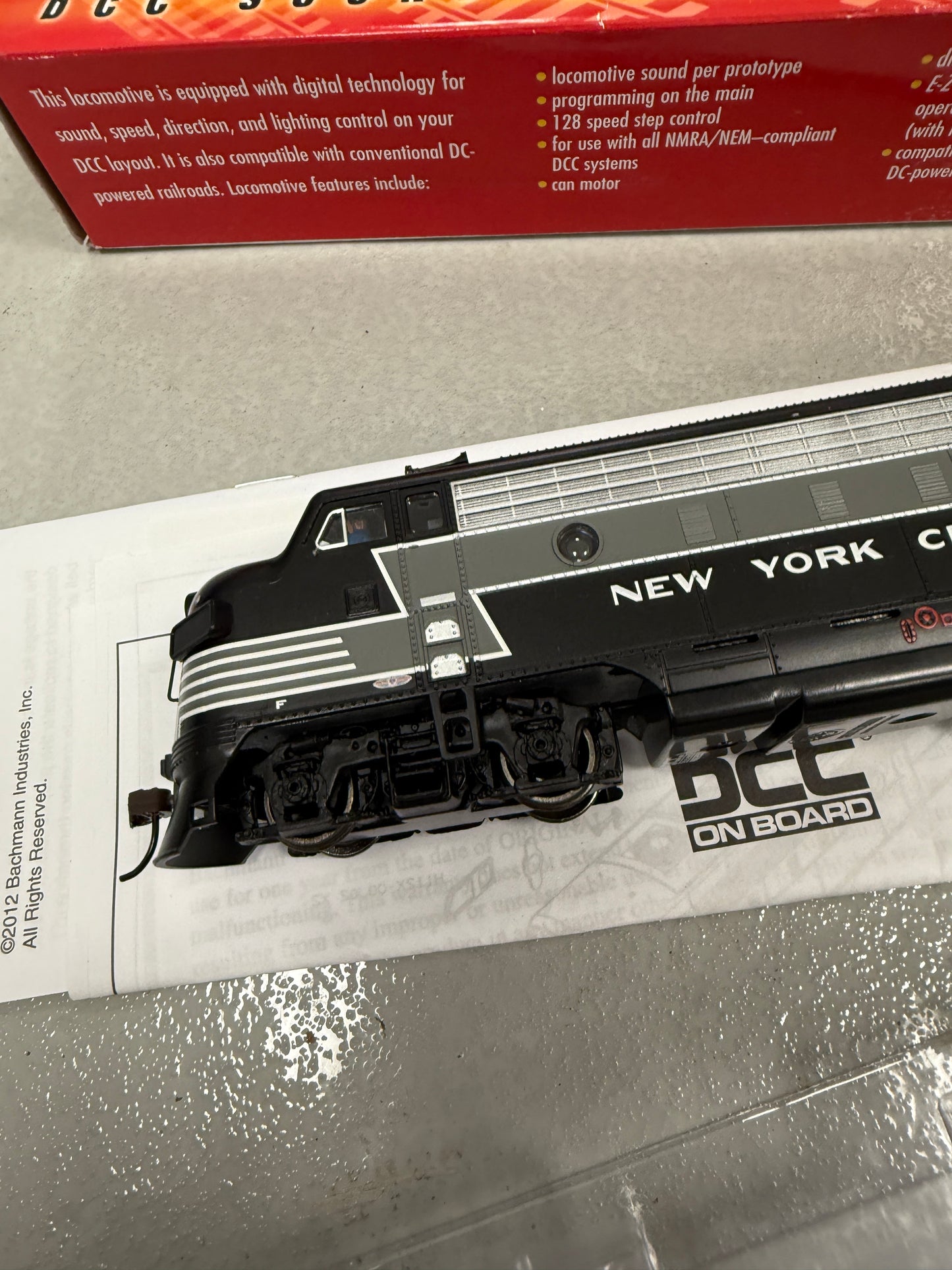 Bachmann New York Central HO F7 A Diesel DCC Sound Locomotive