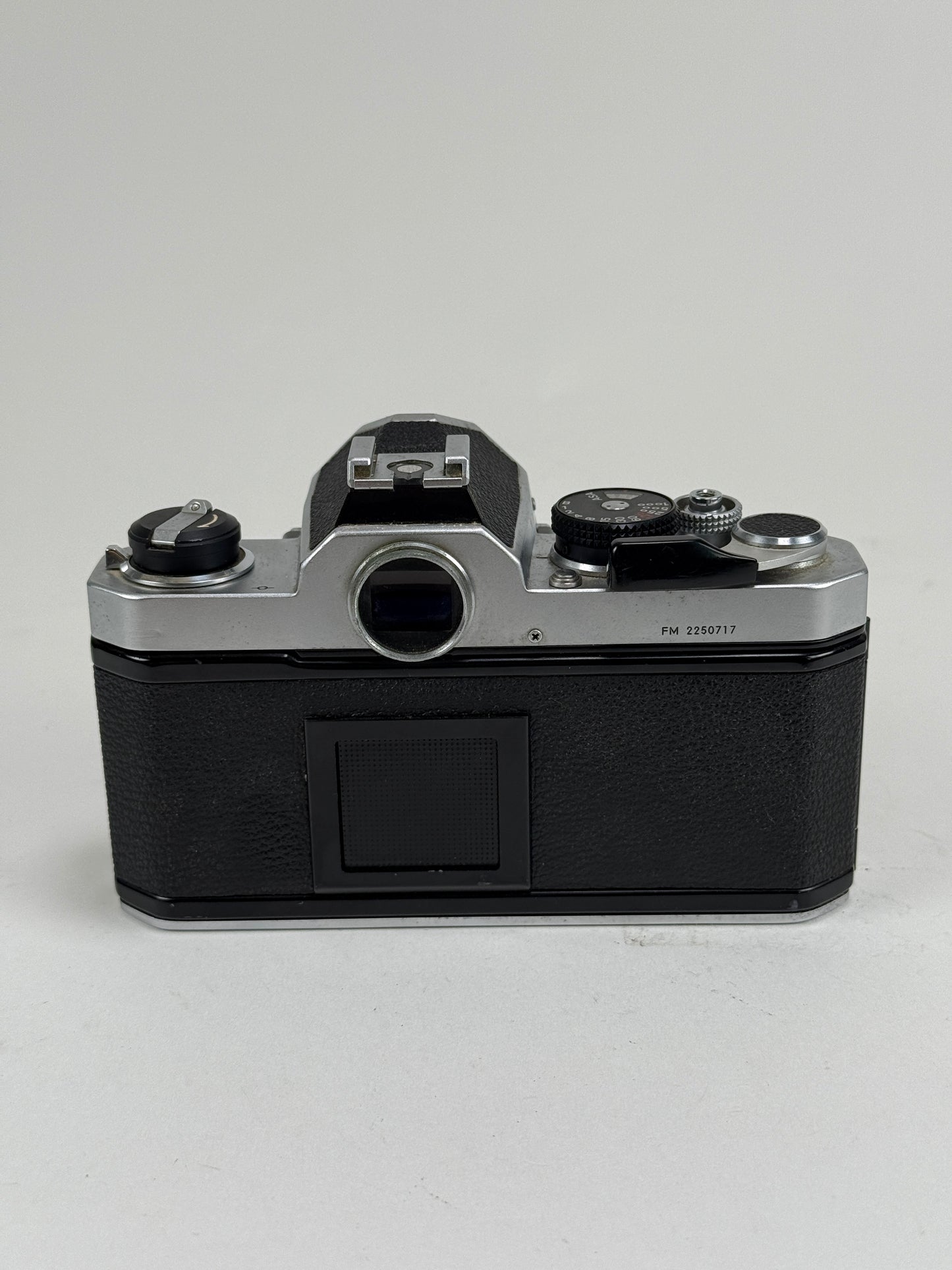 Nikon FM 35mm SLR Film Camera Chrome Body m