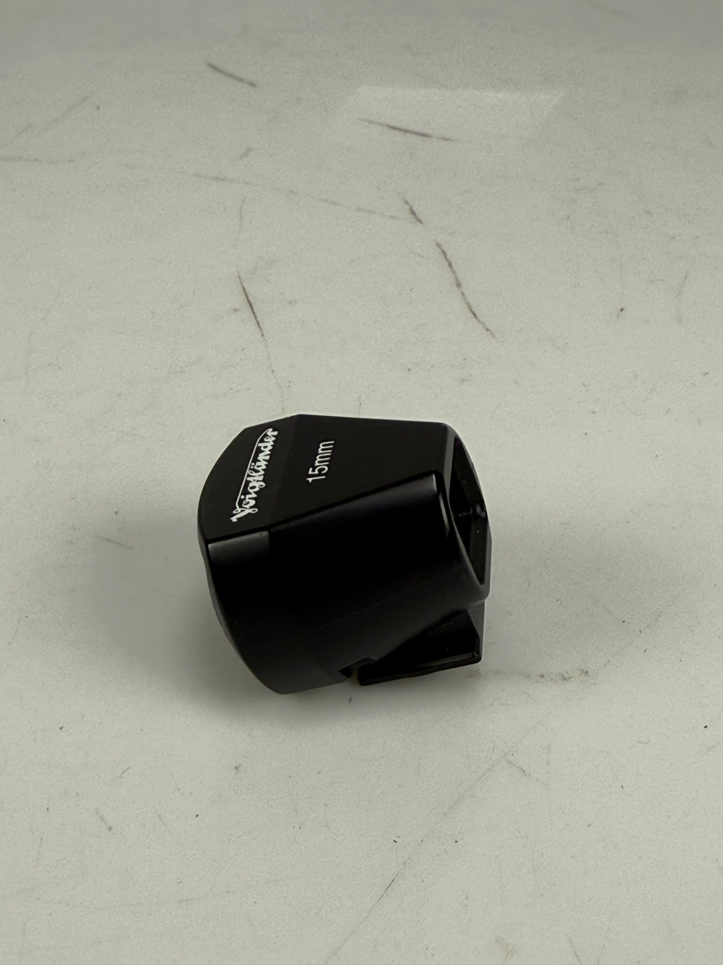 Voigtlander Super Wide-Heliar 15mm f4.5 Aspherical Lens L39 LTM with finder