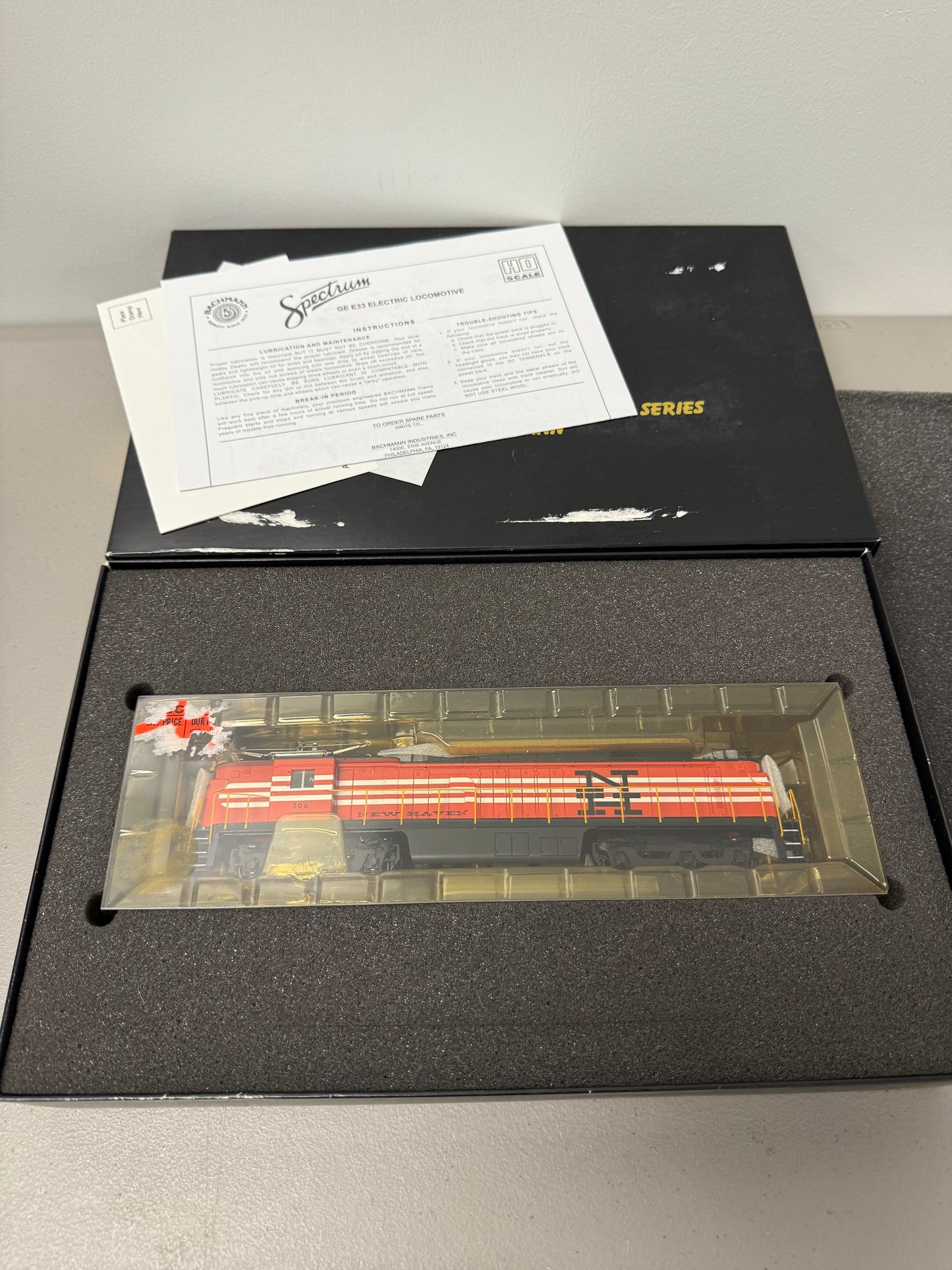 Bachmann spectrum GE E33 ELECTRIC LOCOMOTIVE NEW HAVEN #306 HO scale