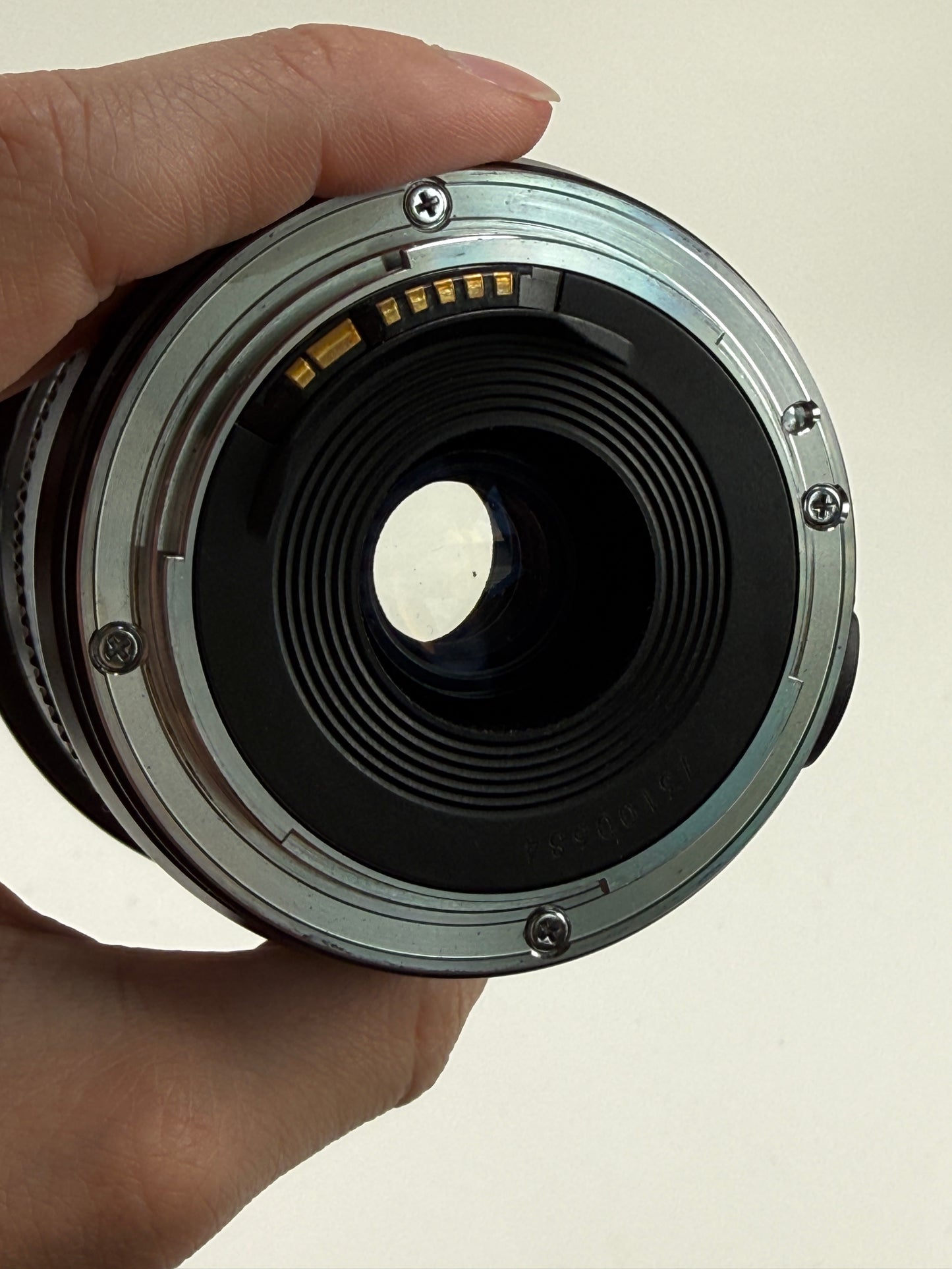 Canon EF 20-35mm F3.5-4.5 USM Wide Angle Zoom Lens