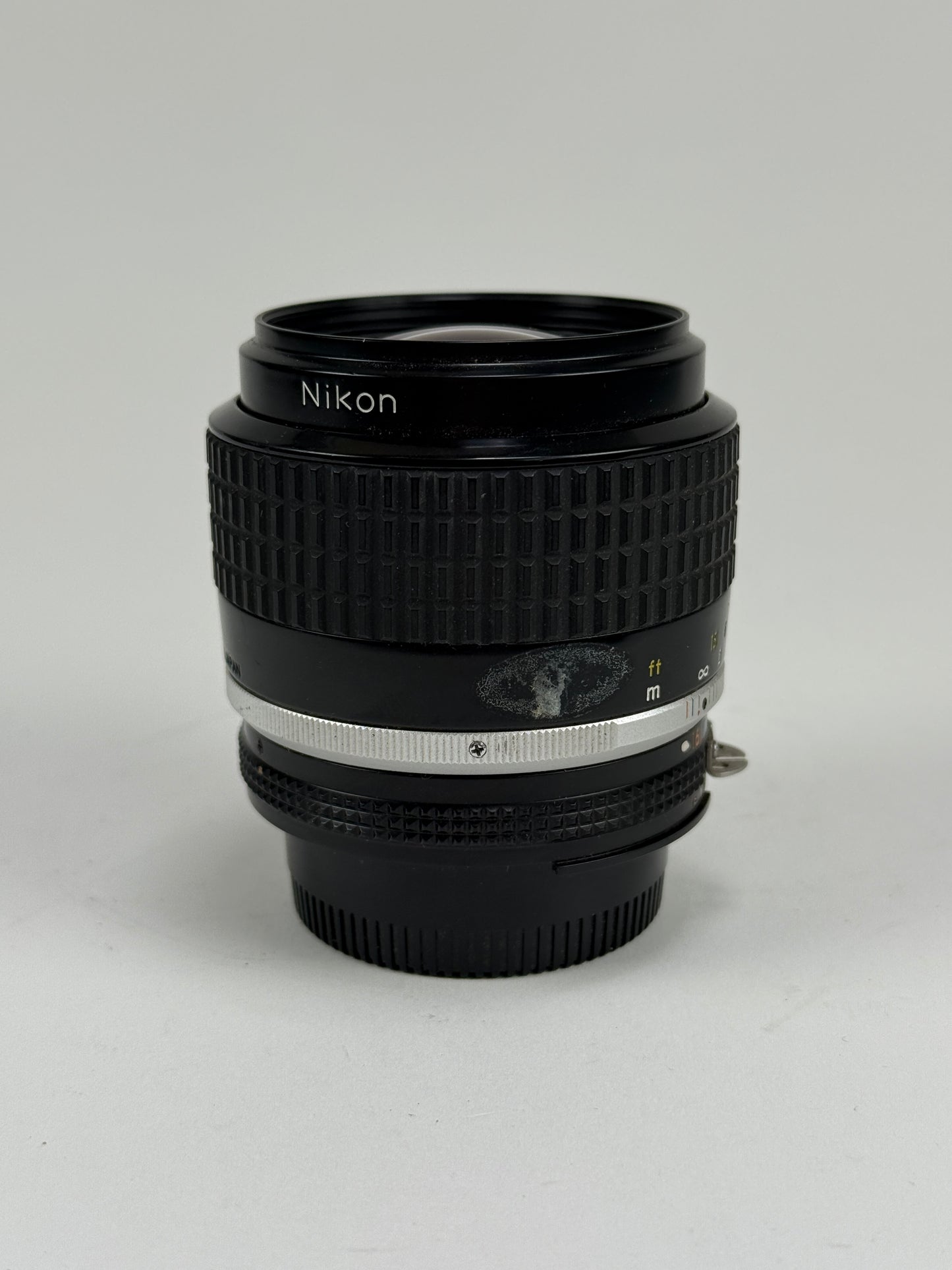Nikon Nikkor Ais 35mm f1.4 Lens Prime SLR
