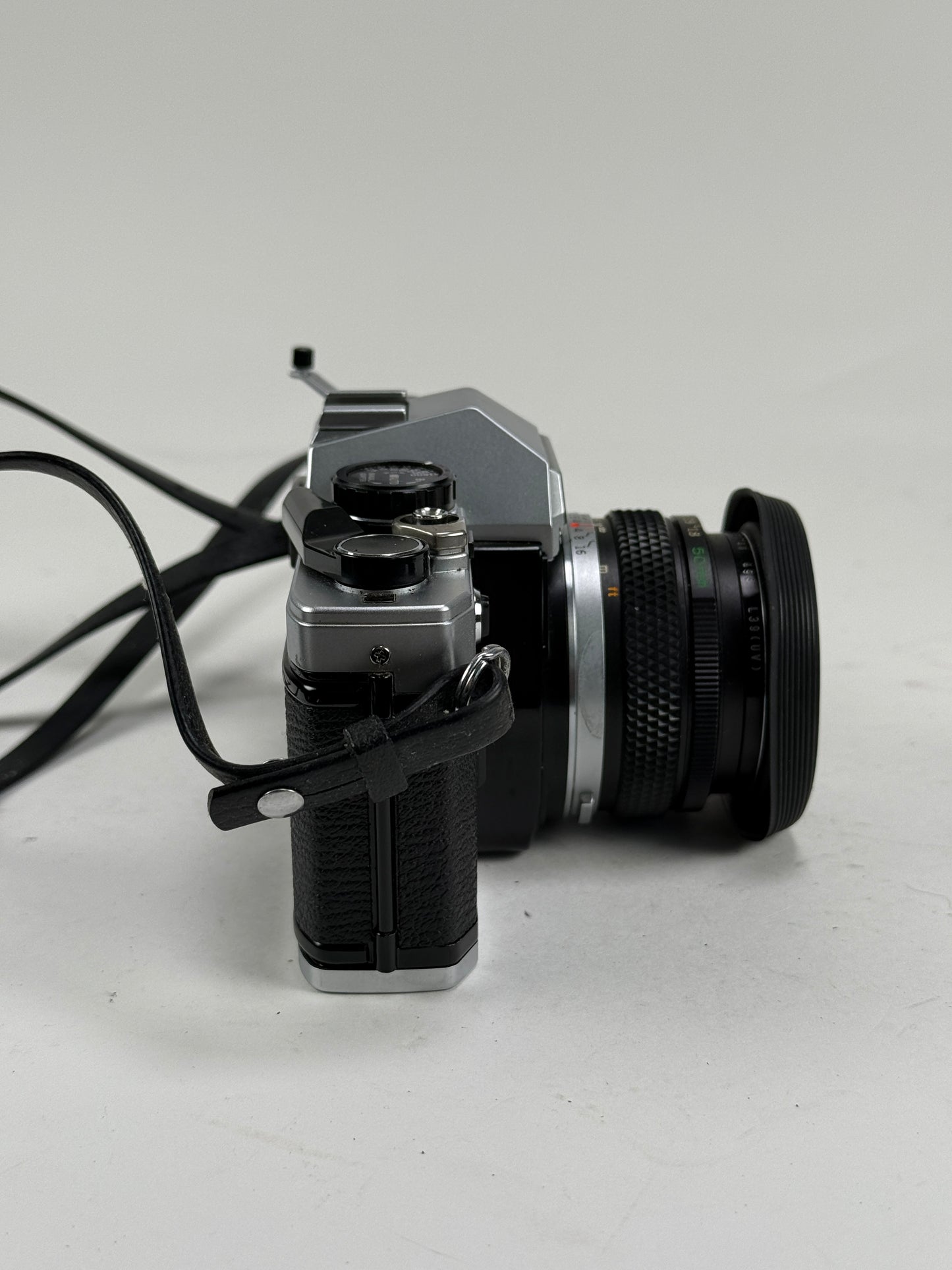Olympus OM-10 35mm SLR Film Camera with 50mm f1.8 lens kit w/ manual adapter