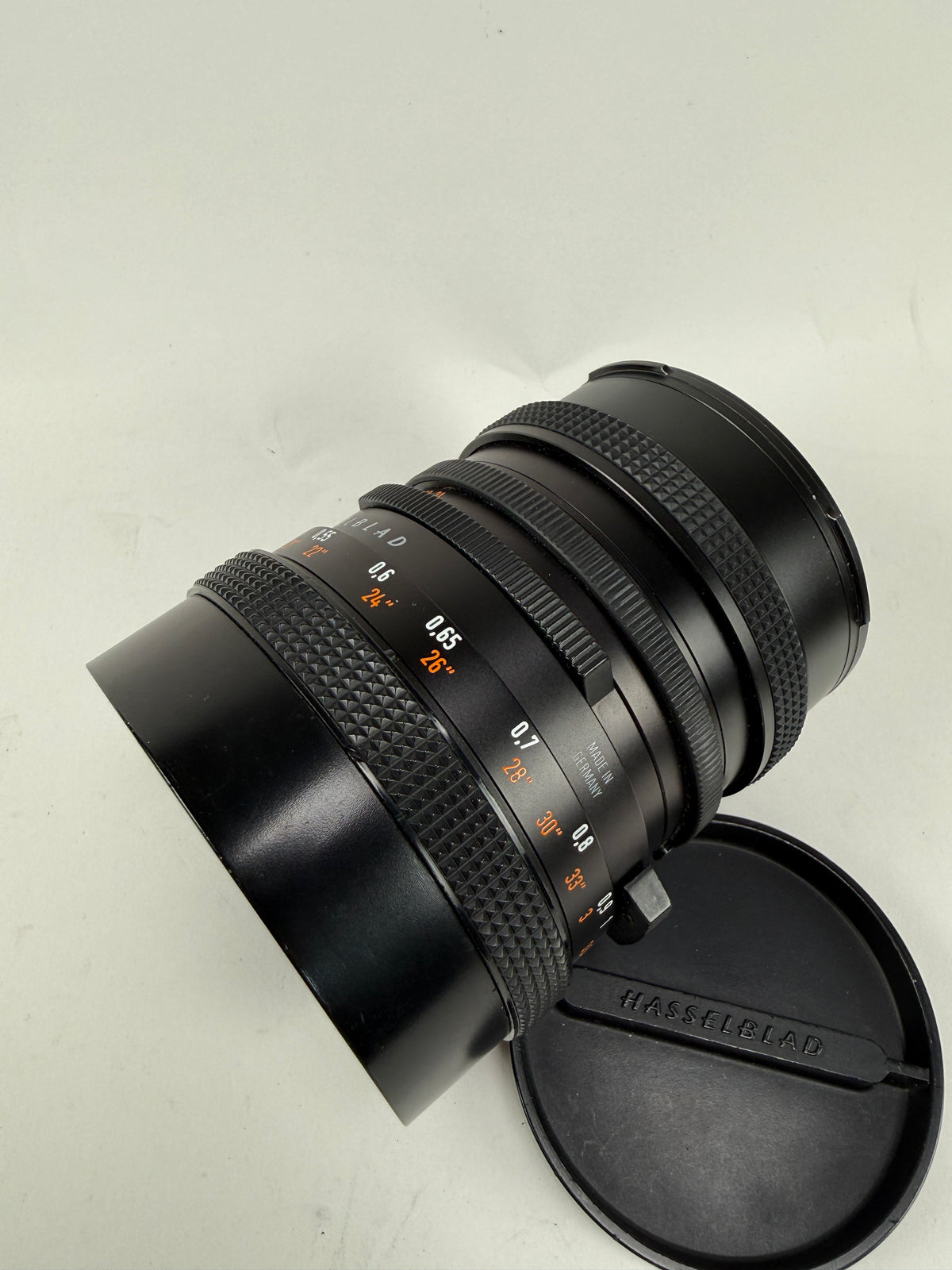 Hasselblad Carl Zeiss T* Distagon CF FLE IS 50mm F4 – Cardinal 
