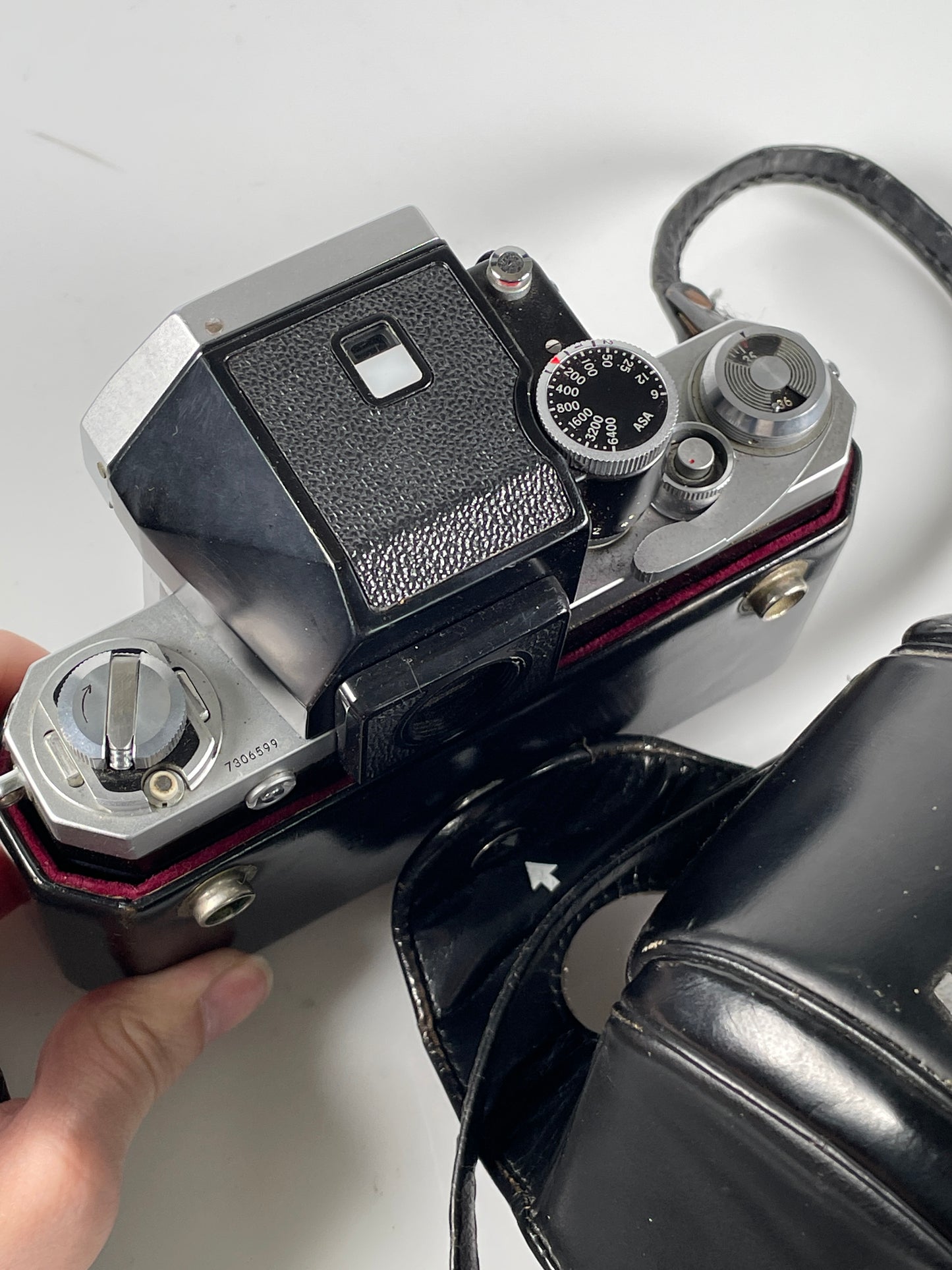 Nikon F Photomic FTN 35mm SLR Chrome Camera Body with case