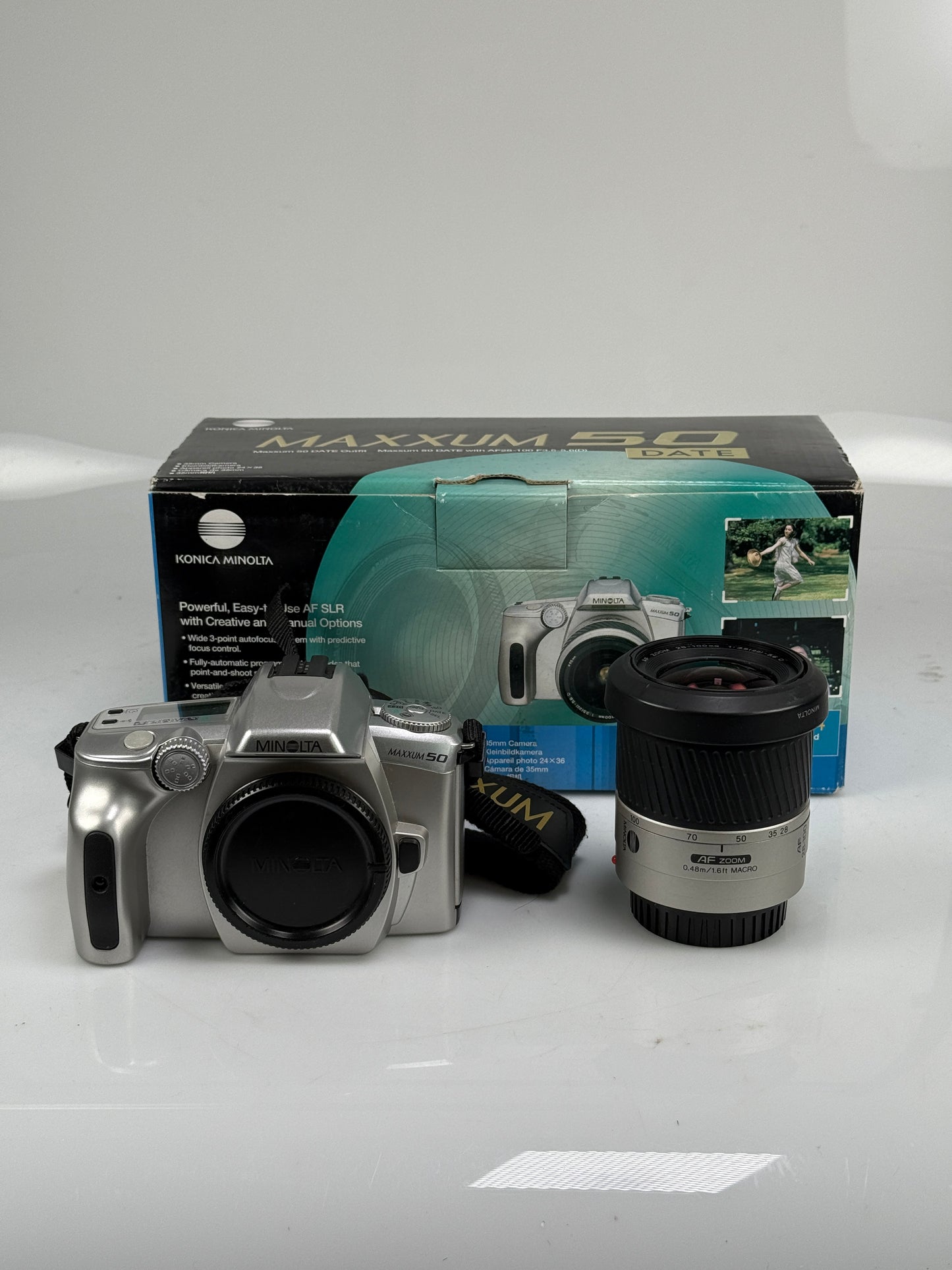 Minolta Maxxum 5D Date w/AF 28-100mm f3.5-5.6 d lens kit