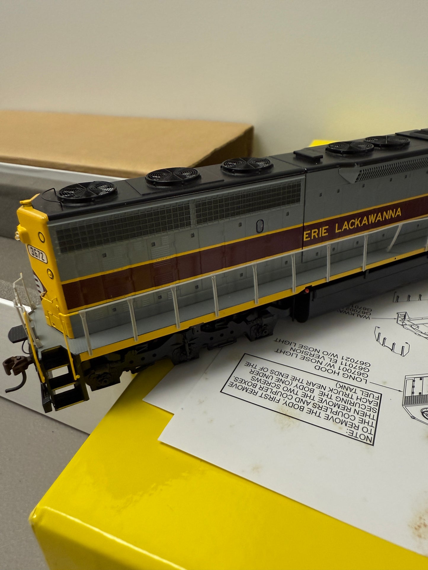 HO ATHEARN GENESIS G67060 SD45-2 ERIE LACKAWANNA Locomotive 3672