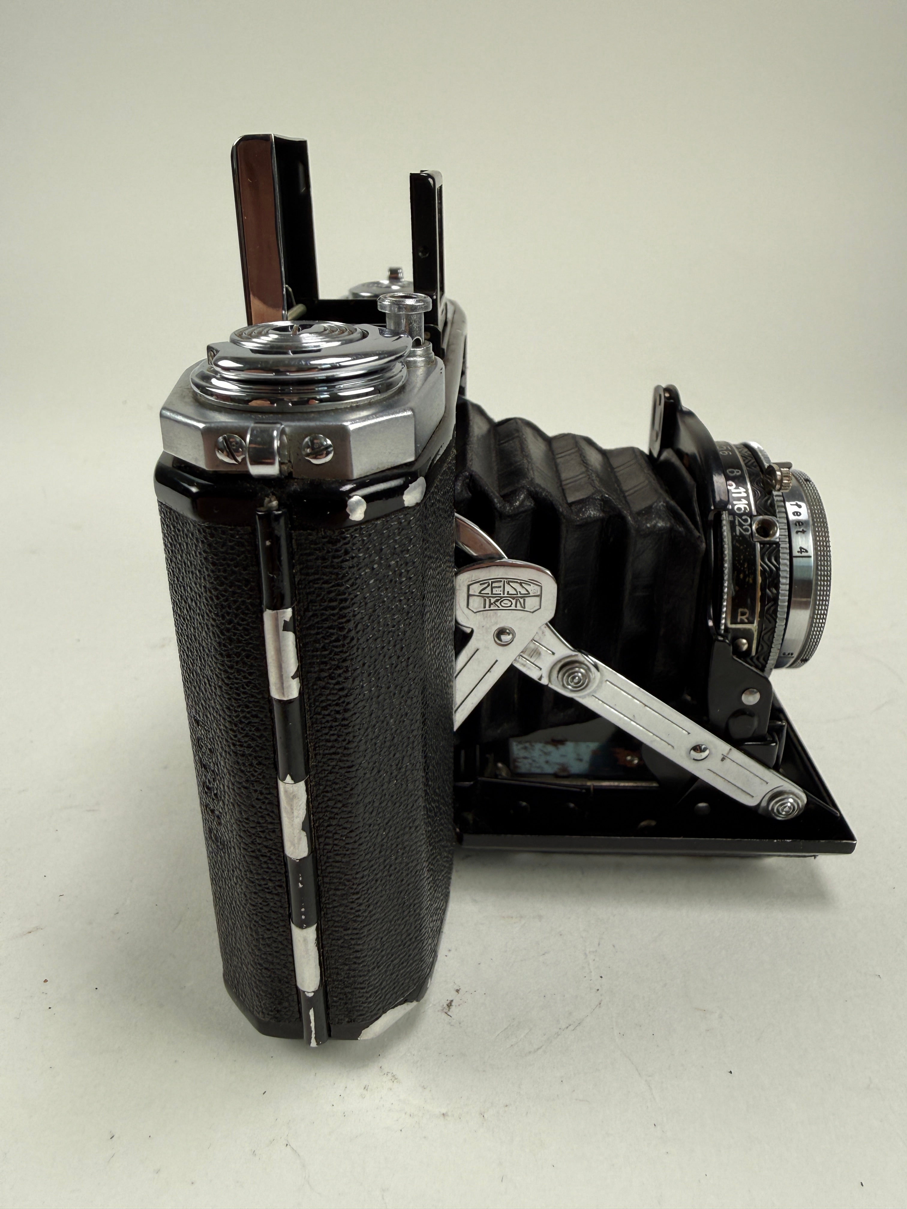Zeiss Ikon Ikonta 521/16 Zeiss Opton Tessar 75mm f3.5 lens