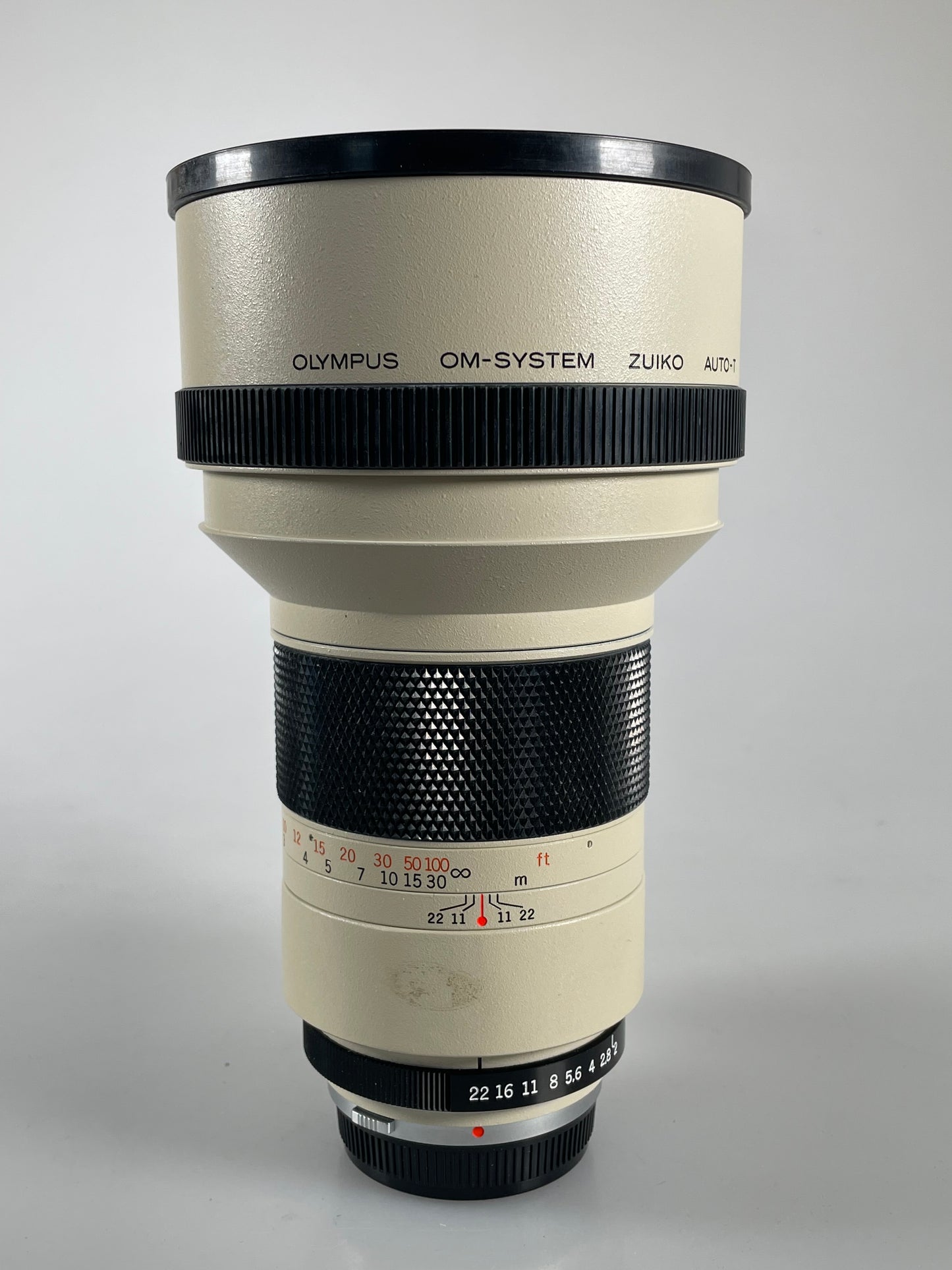 OLYMPUS OM System Zuiko Auto-T 180mm f2 Lens RARE