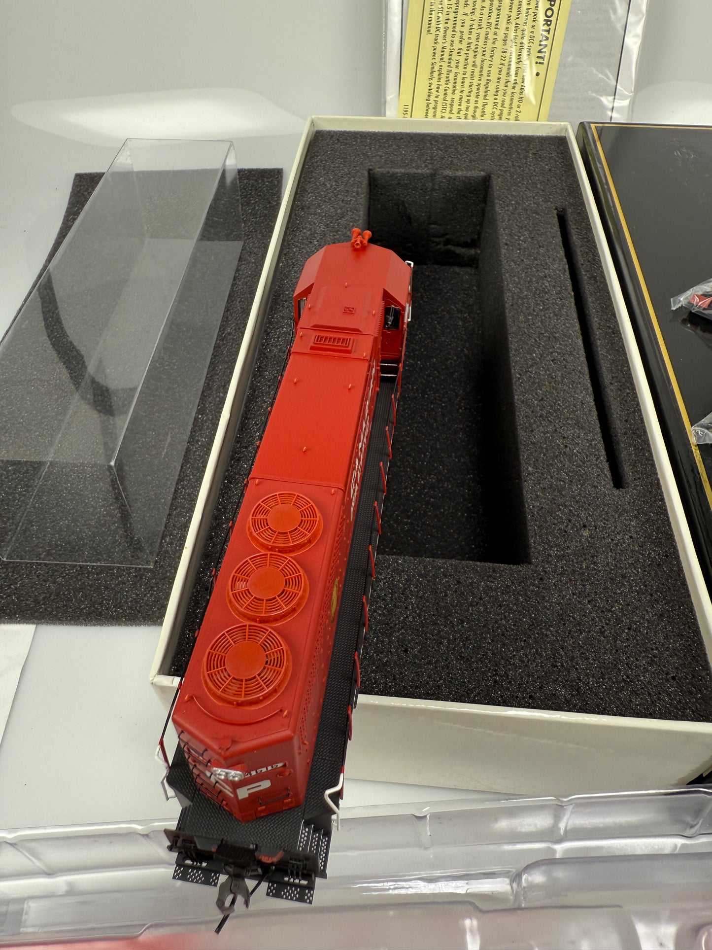 ATLAS master gold HO Canadian Pacific Beaver 4616 GP-40 low noise locomotive w/ DCC & Sound