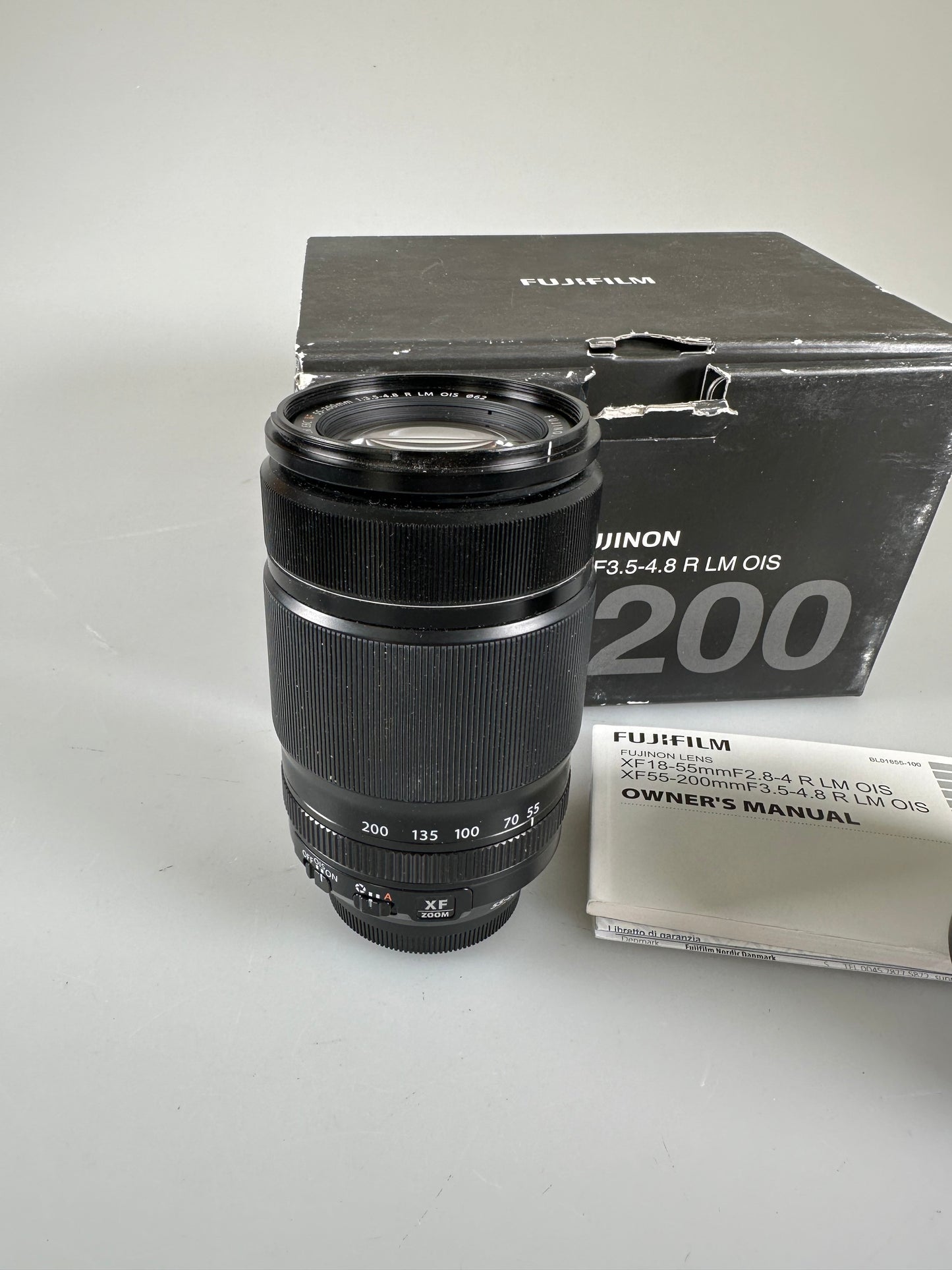 Fujifilm XF 55-200mm F3.5-4.8 Fujinon LM OIS R Super EBC Lens X-Mount