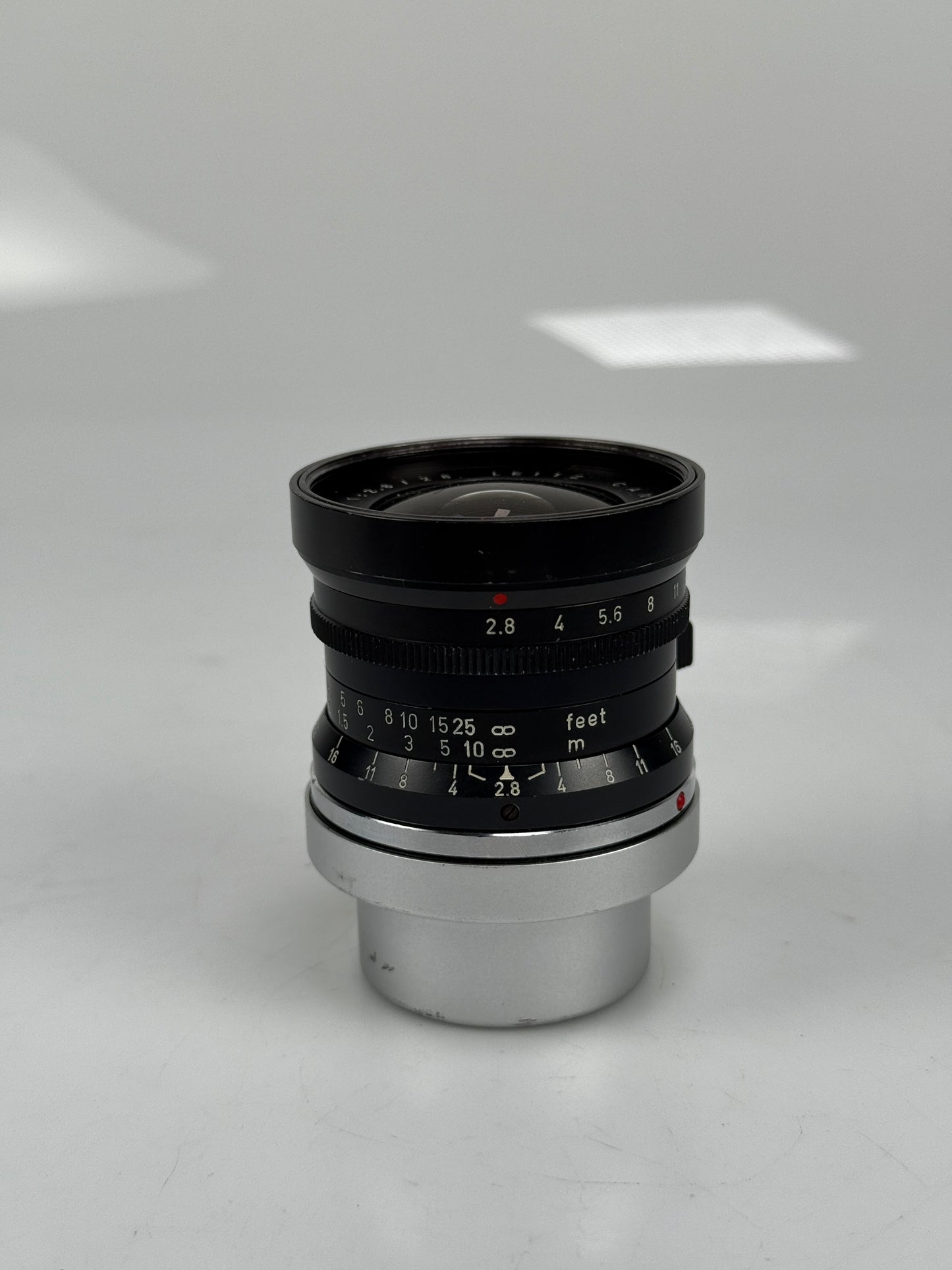 Leica 28mm f2.8 Elmarit V2 9 Element Lens Infinity Lock w/ hood 12501 (18th made)
