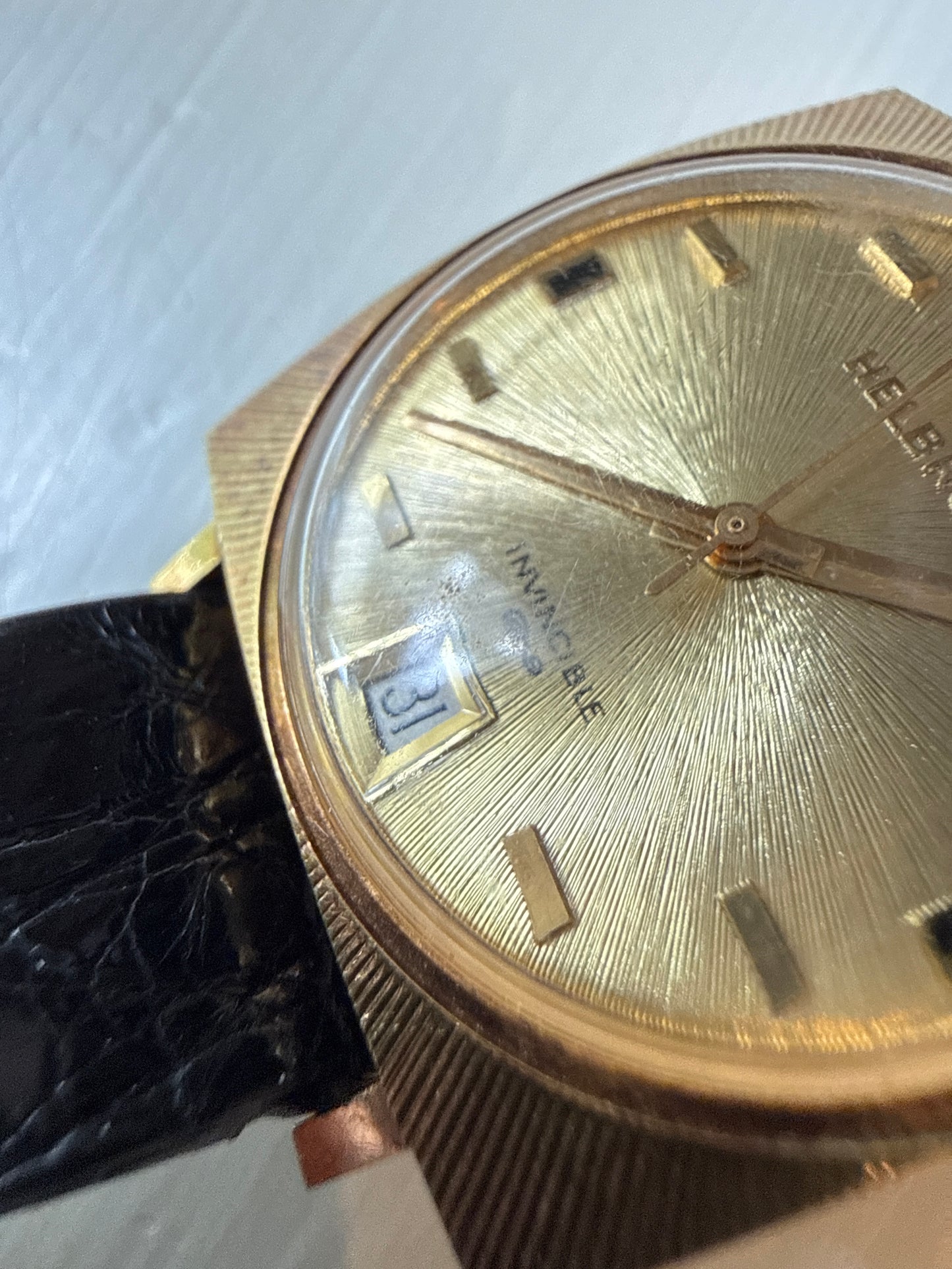 Vintage Helbros Invincible Date 17 Jewel Gold Sunburst Dial & Case Men’s Watch
