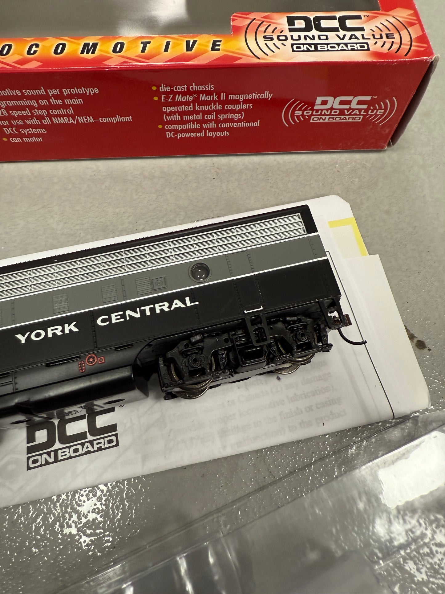Bachmann New York Central HO F7 A Diesel DCC Sound Locomotive