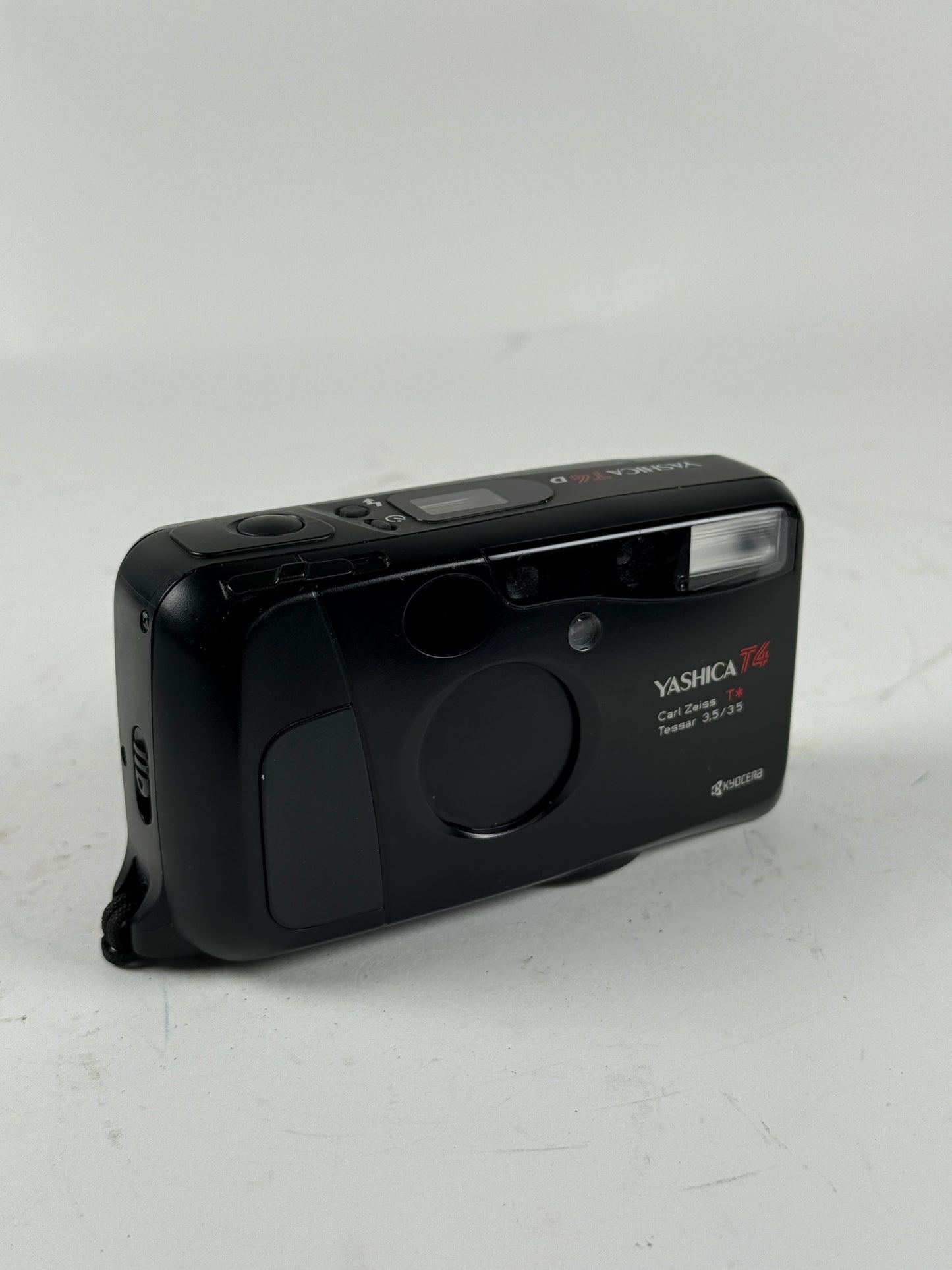 Yashica T4D T* Carl Zeiss 35mm F3.5 Len Camera black